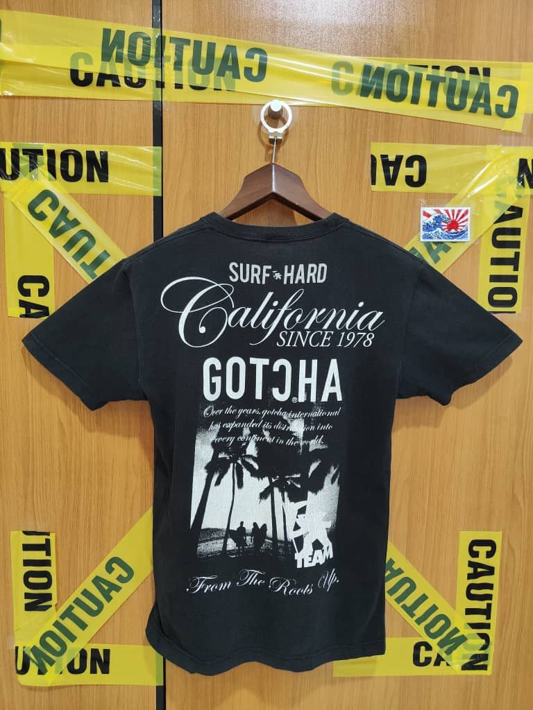 Gotcha Gotcha Vintage Surf hard the blue GOD black tag Size US M / EU 48-50 / 2 - 1 Thumbnail