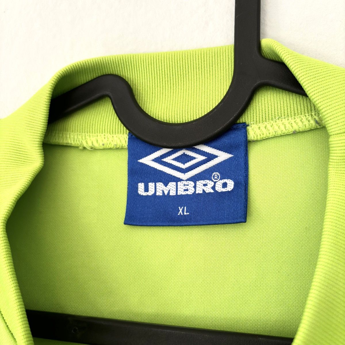 Umbro × Vintage 1994 1996 Manchester United Umbro Vintage Top Soccer Jersey Size US XL / EU 56 / 4 - 5 Thumbnail