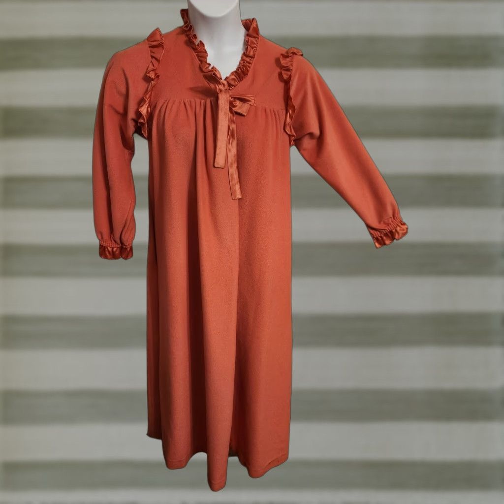 Vintage VINTAGE Donna Richard For Gilligan O'Malley Rose Pink Ruffle Robe Petite Size ONE SIZE - 1 Thumbnail