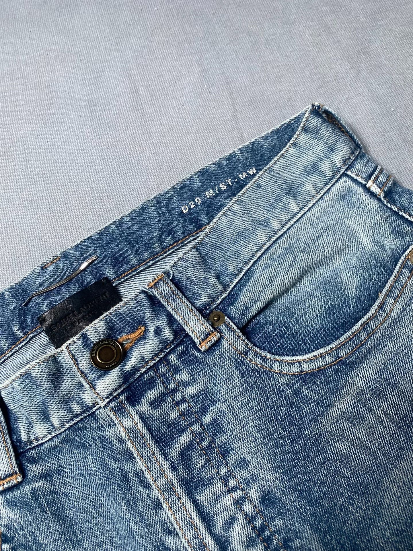 Saint Laurent Paris Saint Laurent Mid-Rise Distressed Jeans Size US 31 - 1 Thumbnail