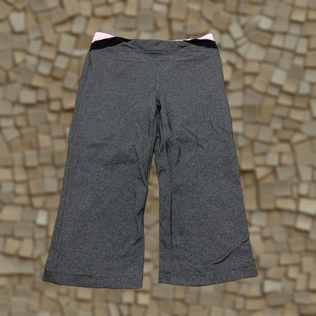 Tek Gear Tek Gear Pants Women's Size S/M? Black Gray Pink Black Capri Pull On Size 28" / US 6 / IT 42 - 1 Thumbnail
