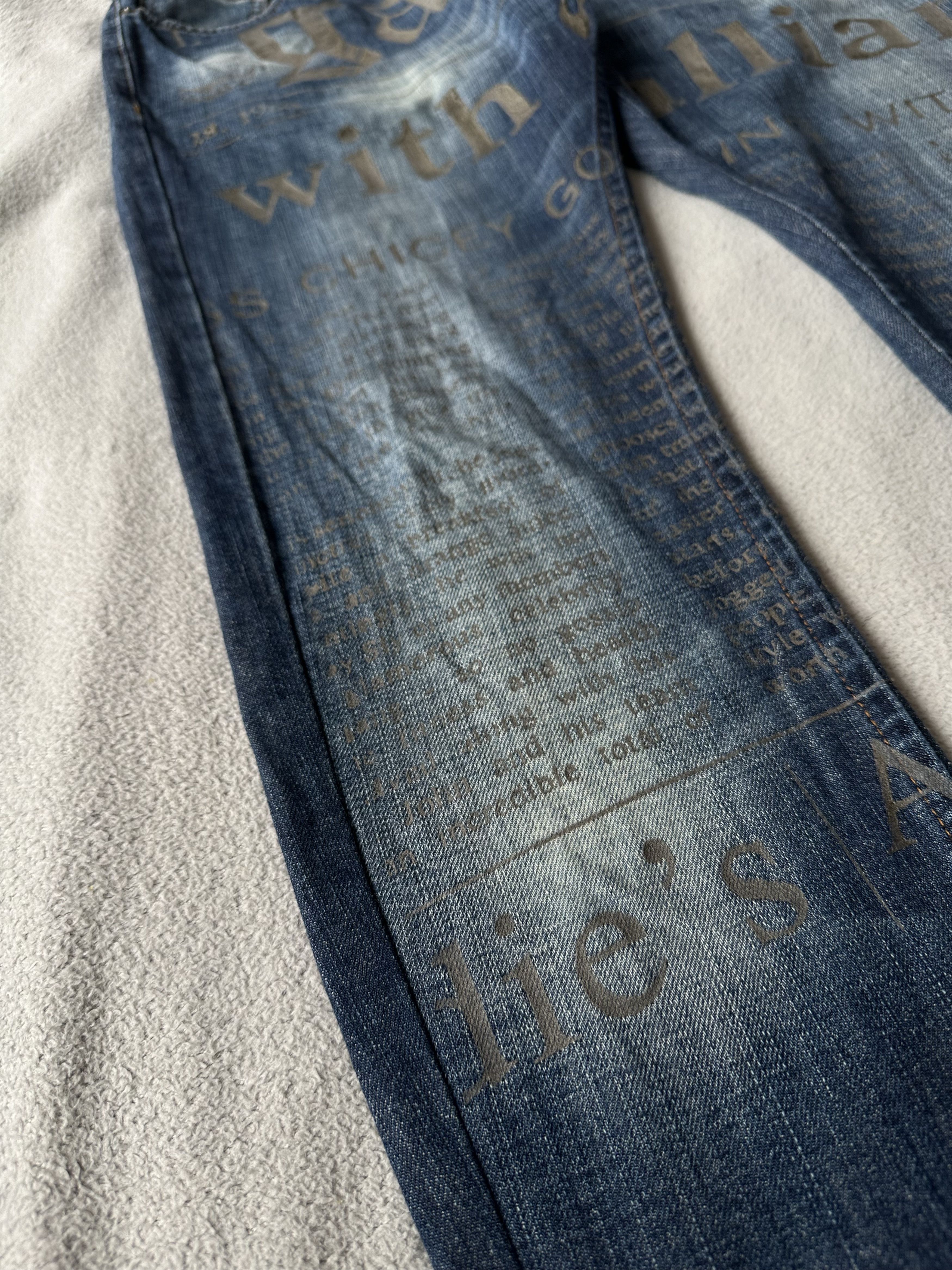 John Galliano SS11 Galliano Newspaper Print Dark Navy Skinny Fit Denim Size US 35 - 4 Thumbnail