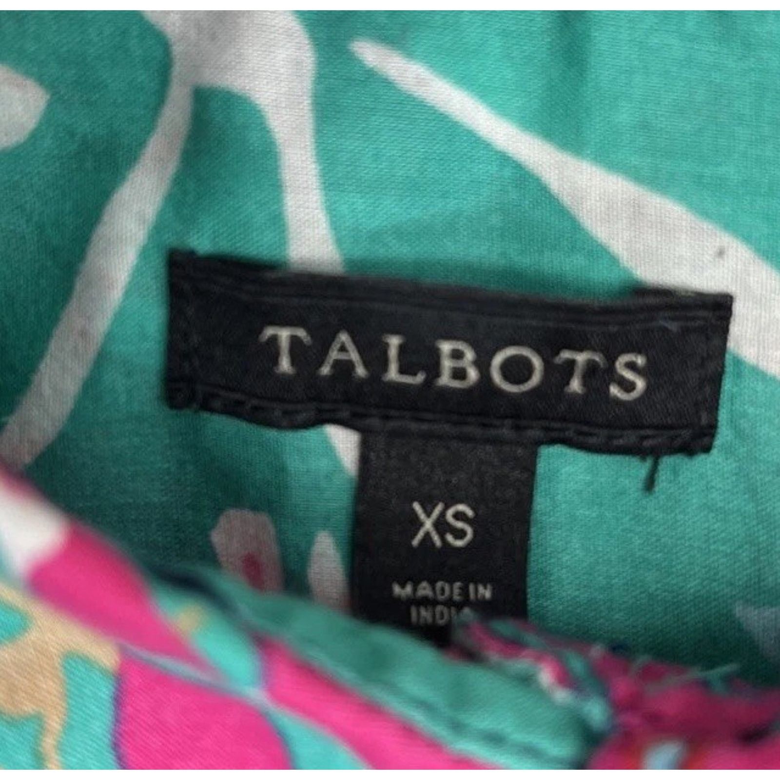 Other Talbots Women's Size XS Floral Leaf Button Down Shirt Size M / US 6-8 / IT 42-44 - 5 Thumbnail