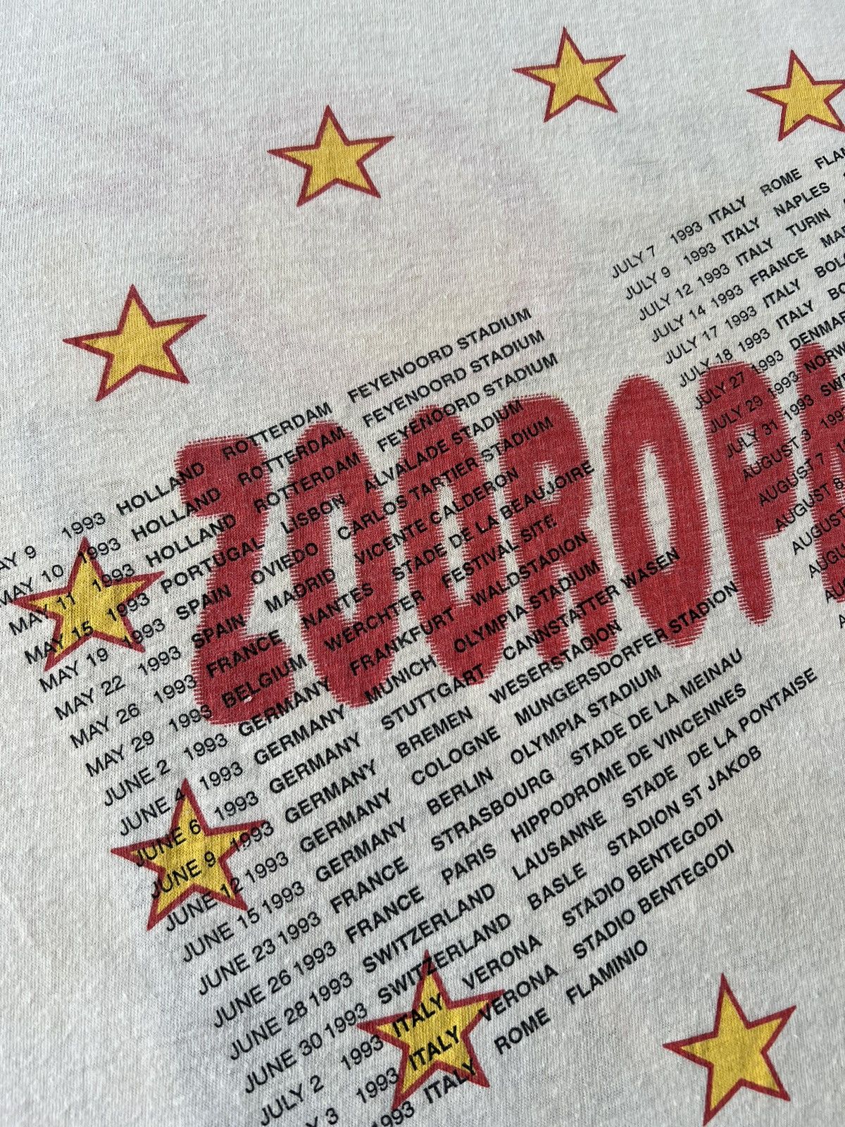 Band Tees Vintage 1993 U2 Zooropa Tour Zoo TV Outside Broadcast Tshirt Size US XL / EU 56 / 4 - 16 Thumbnail