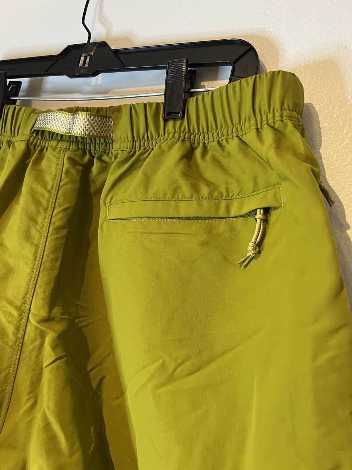 Nike Nike ACG Trail Shorts Men’s ‘Loose Fit’ - Size Medium Moss Size US 41 - 5 Thumbnail