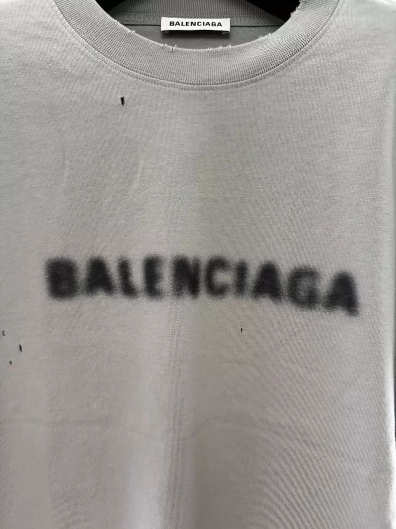 Balenciaga Balenciaga Logo ripped short sleeve Size US M / EU 48-50 / 2 - 2 Thumbnail