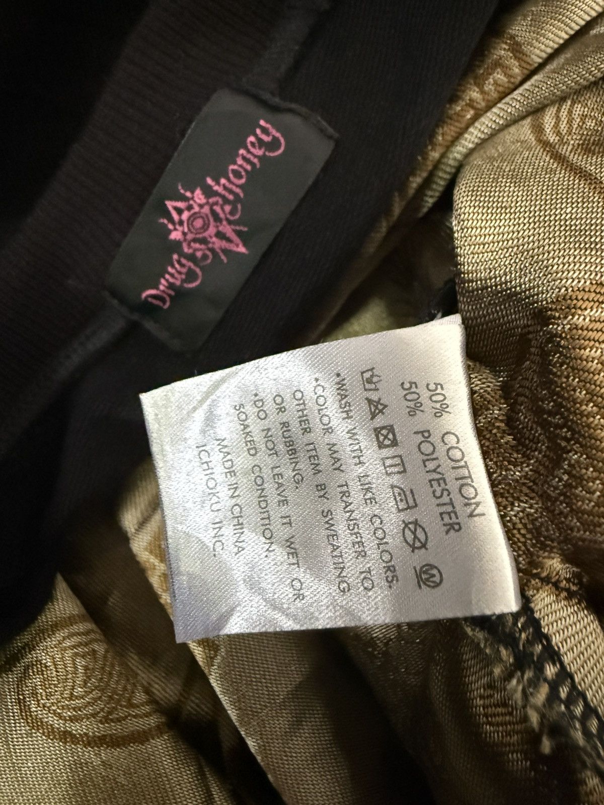 Japanese Brand DRUG HONEY OVERPRINTED DRAGON MOTIF T SHIRT Size US XL / EU 56 / 4 - 9 Thumbnail