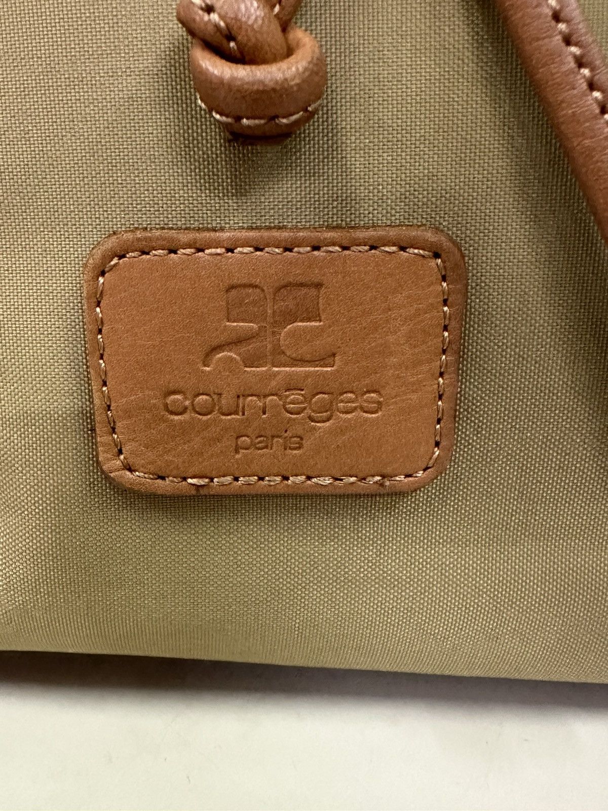 Courreges VINTAGE COURREGES BUCKET BAG Size ONE SIZE - 16 Thumbnail