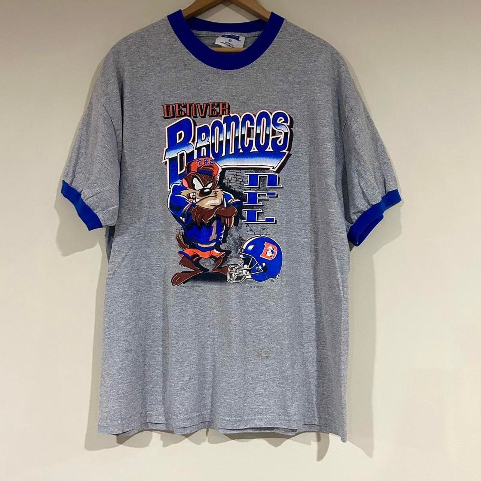 Vintage 1996 Denver Broncos Taz Ringer Tee Shirt