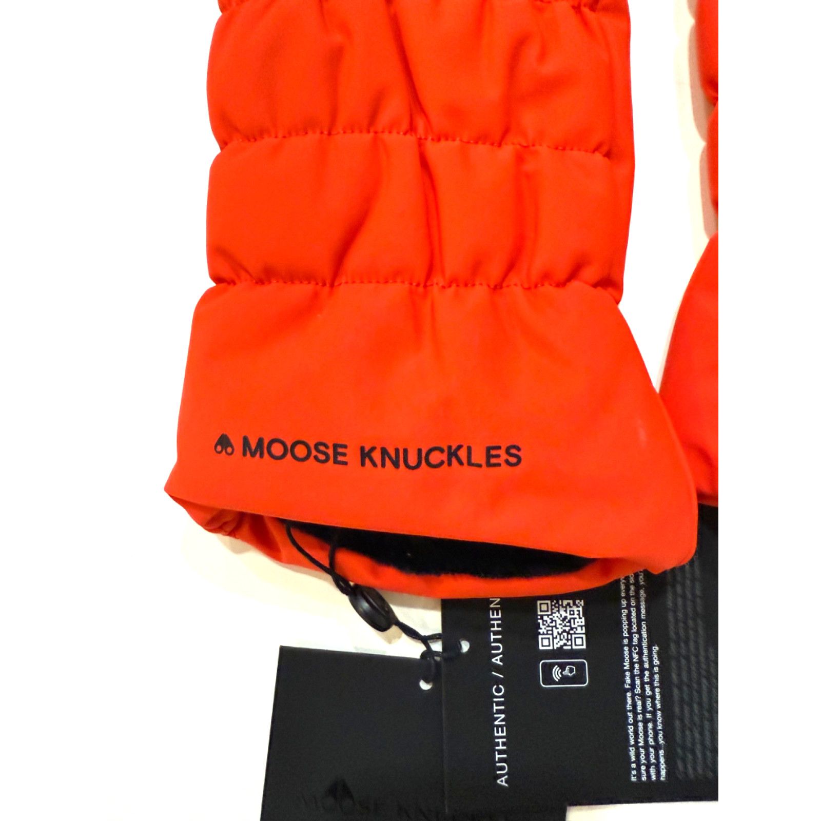 Moose Knuckles Moose Knuckles Sidney Mittens Mens L/XL Nylon Down NWT Size ONE SIZE - 6 Thumbnail