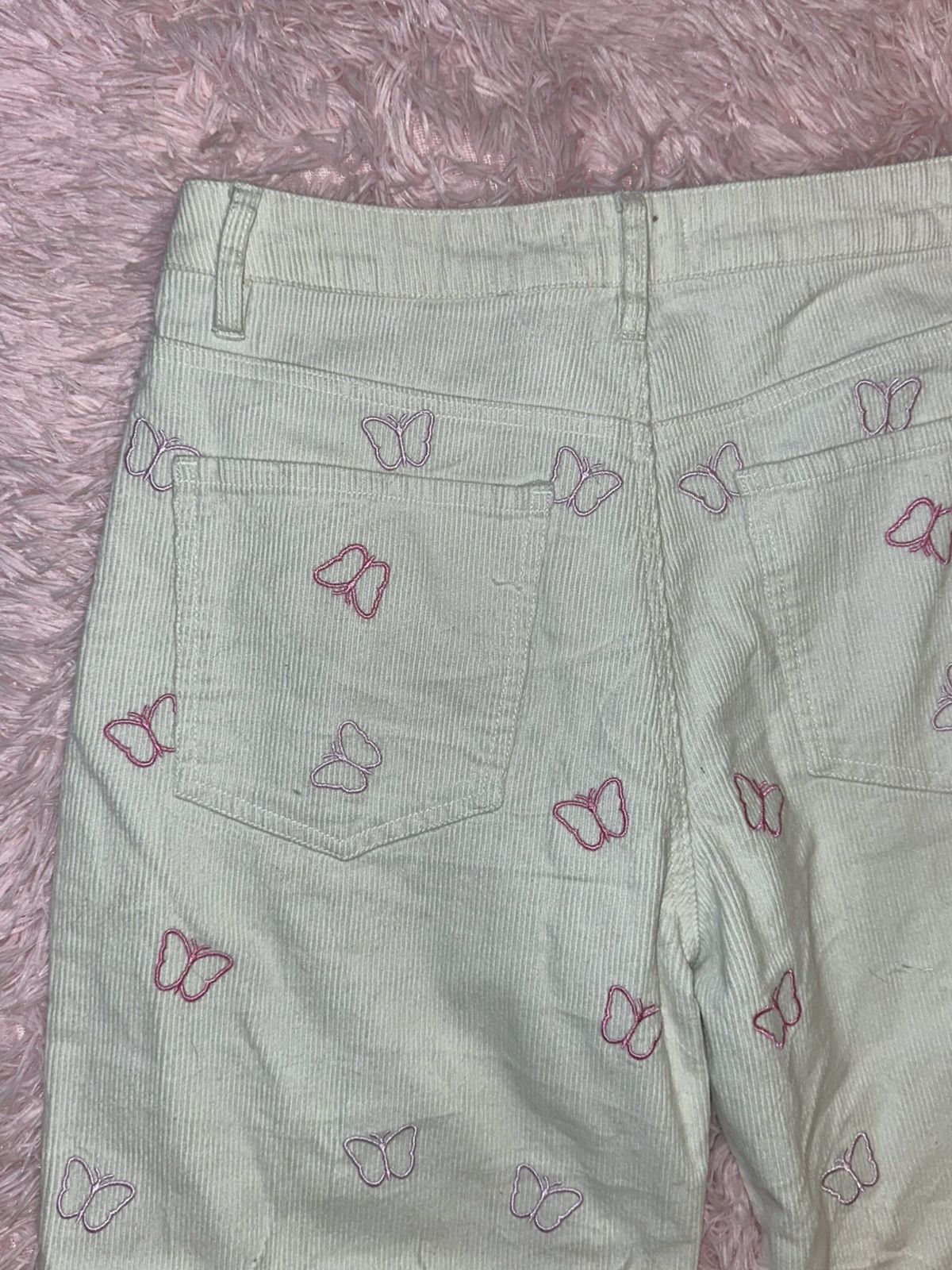 Forever 21 Y2K Forever 21 White Corduroy Butterfly Flare Cargo Pants Size 30" / US 8 / IT 44 - 11 Thumbnail