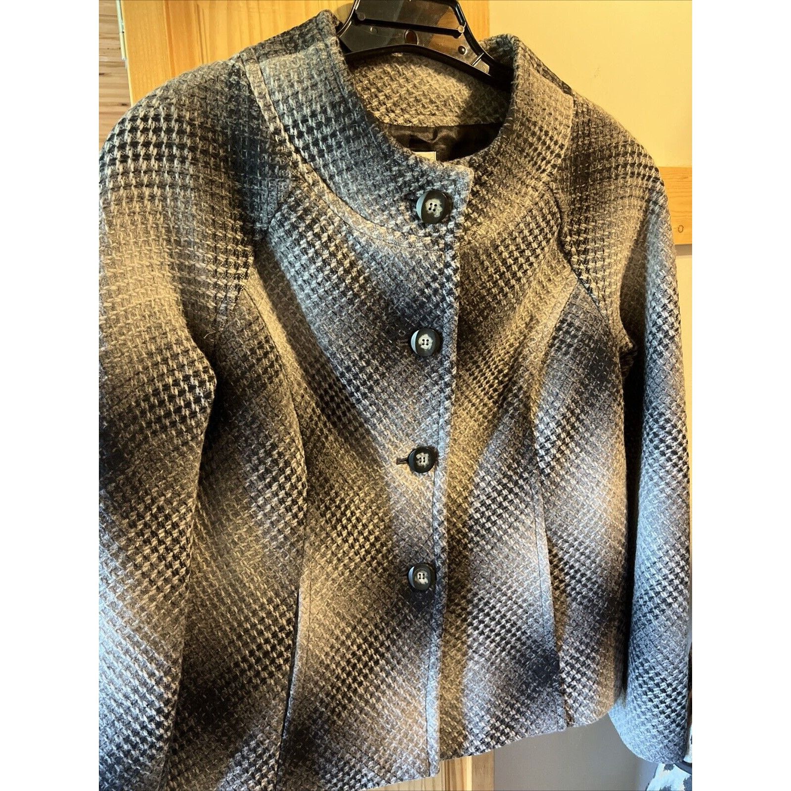 Pendleton Pendleton Country Women’s 14 Gray Coat Wool LS 4 Button Y2K Size XL / US 12-14 / IT 48-50 - 2 Thumbnail