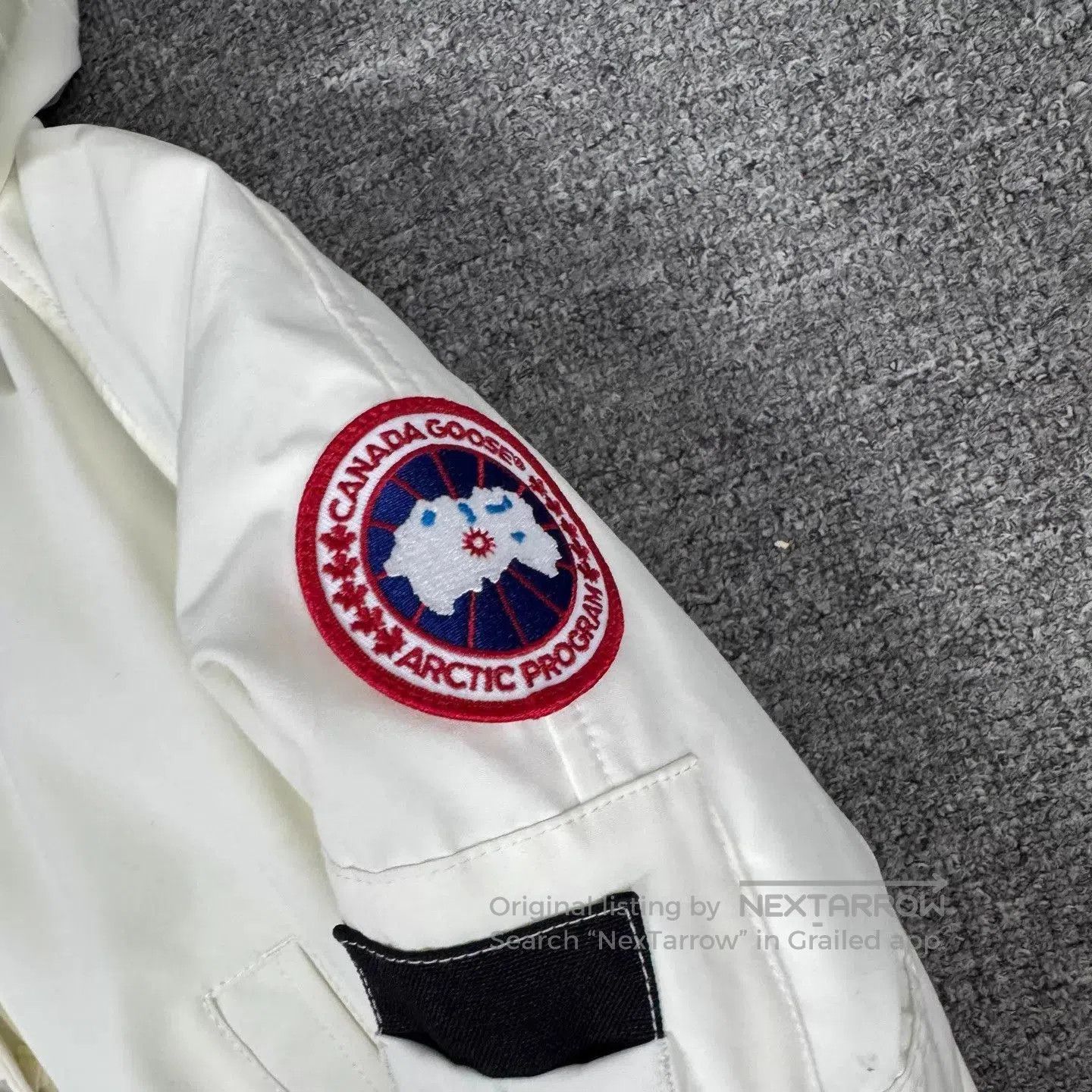 Canada Goose White Heavy Winter Jacket with Fur Hood . Size US XS / EU 42 / 0 - 5 Thumbnail