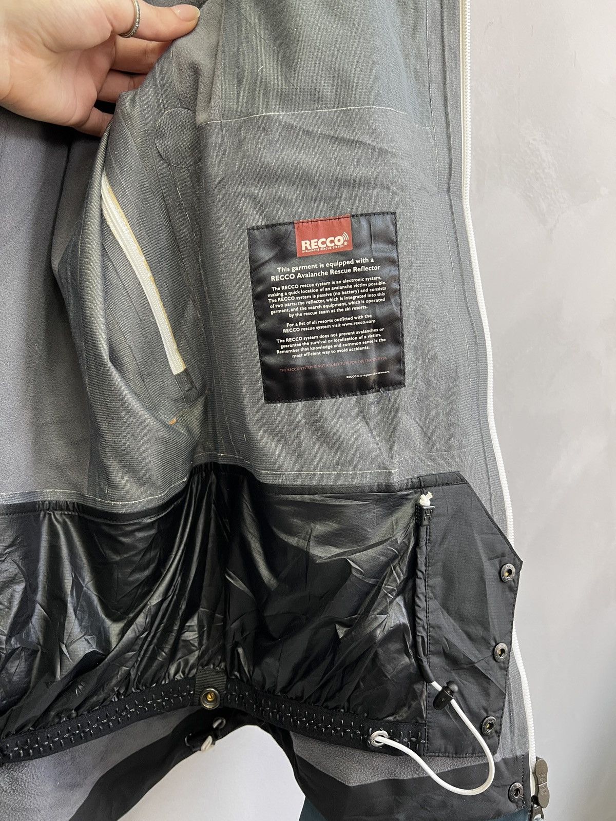 Haglofs Haglofs Blue Jacket rain gore Tex gorp core Style Size US S / EU 44-46 / 1 - 9 Thumbnail