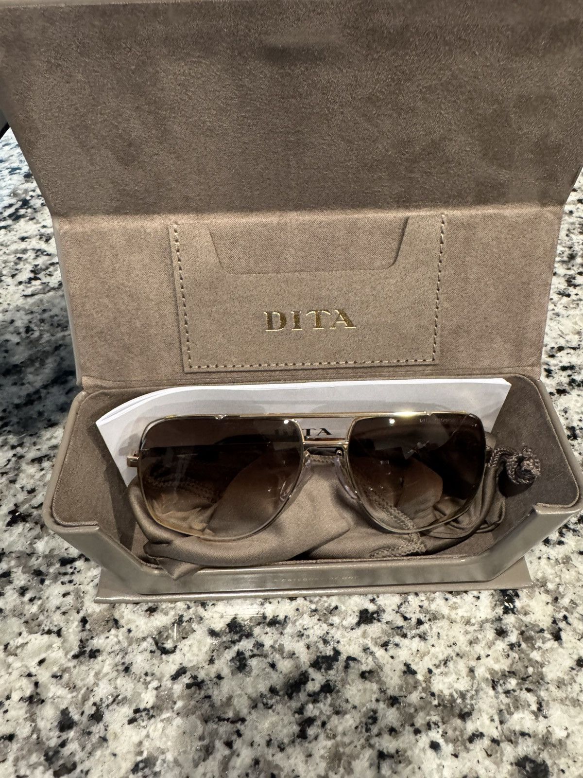 Dita Dita Midnight Special in 12k Gold Size ONE SIZE - 4 Thumbnail