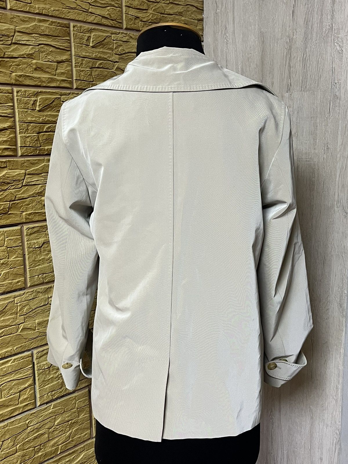 Max Mara Max Mara Blazer Beige Size M / US 6-8 / IT 42-44 - 2 Thumbnail