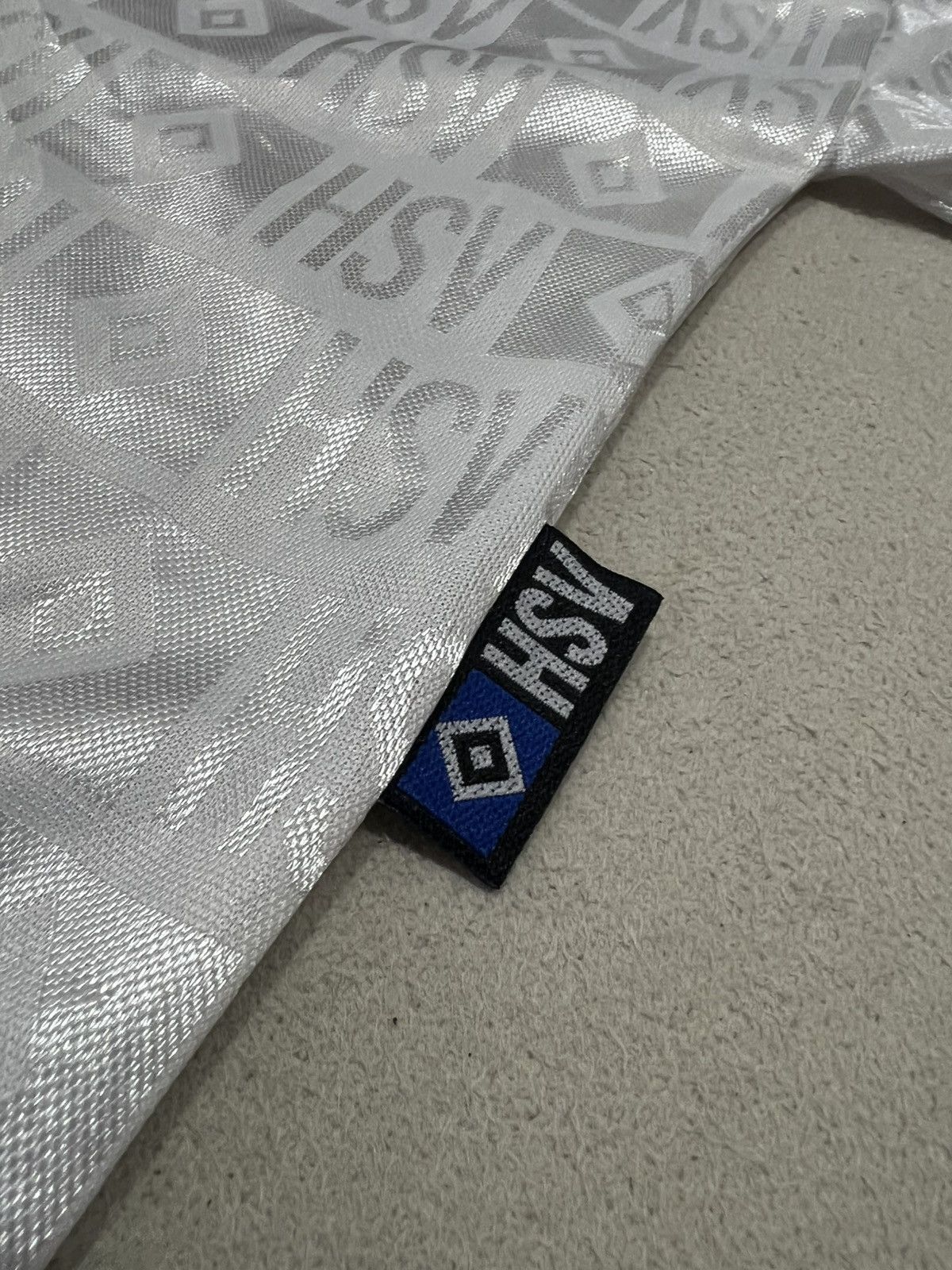 Other Hamburger SV 1997 Unisport Home Jersey Size US XL / EU 56 / 4 - 6 Thumbnail