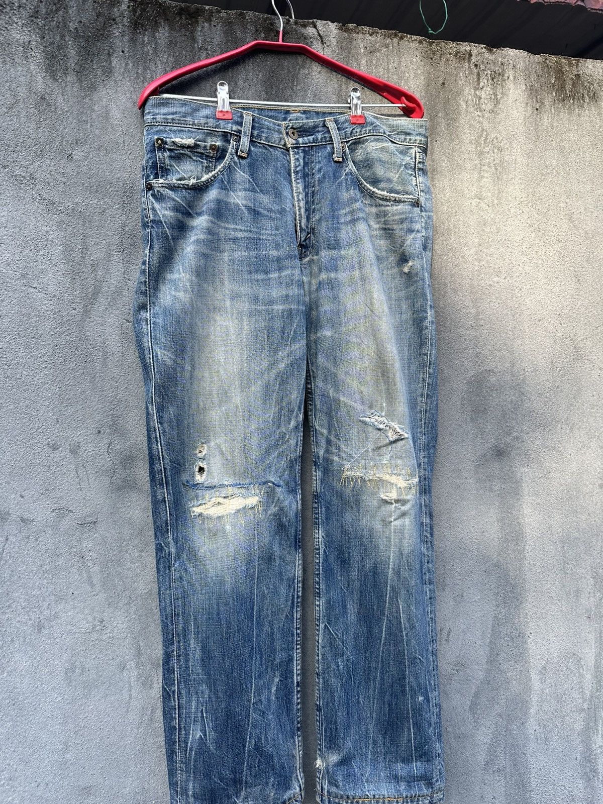 Levi's Vintage Clothing 👹Vintage THRASHED Levi’s 502 Baggy Jeans Size US 31 - 4 Thumbnail