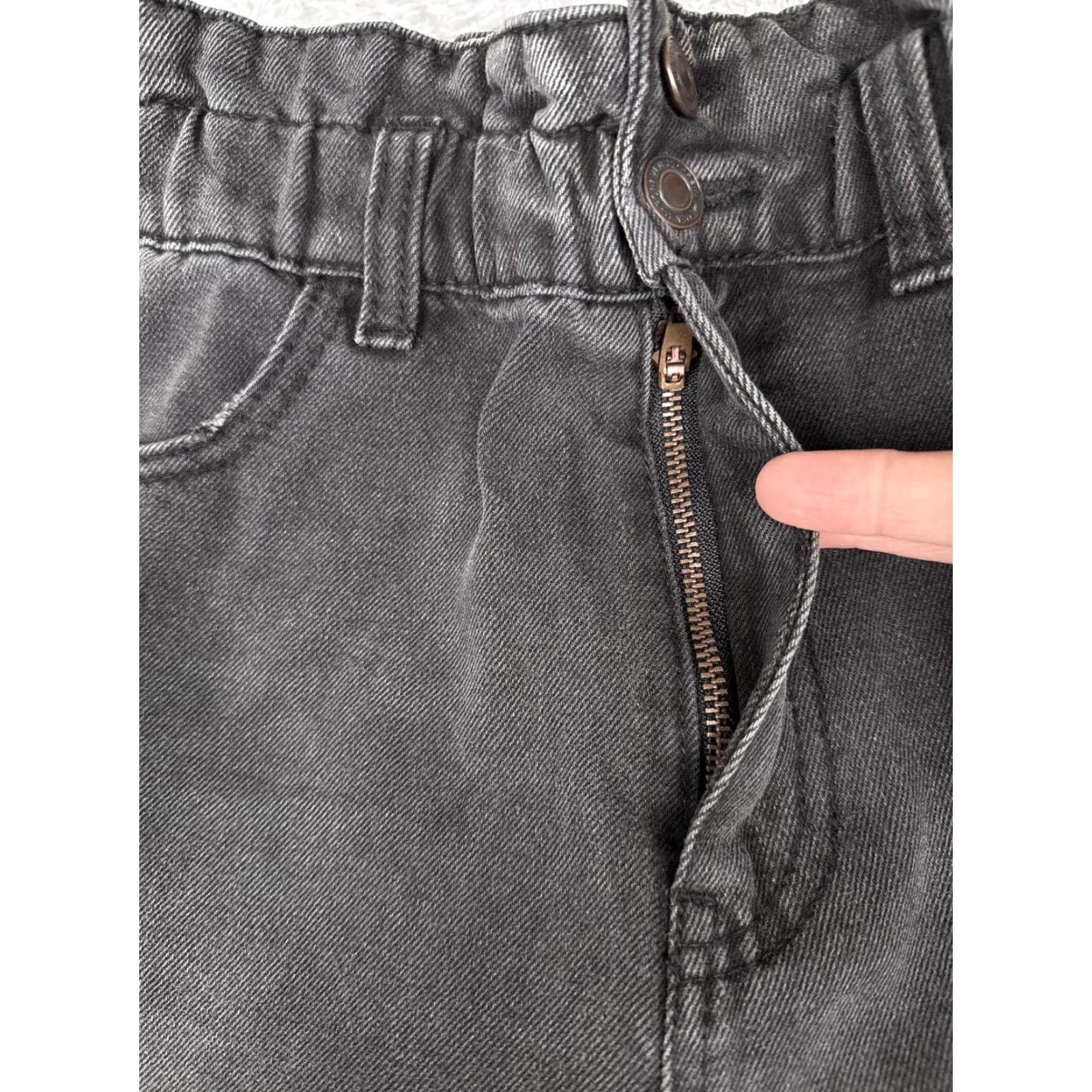 Forever 21 FOREVER 21 Jeans Womens Small Black High Rise Paperbag Waist Mom Tapered Leg Size 28" / US 6 / IT 42 - 5 Thumbnail