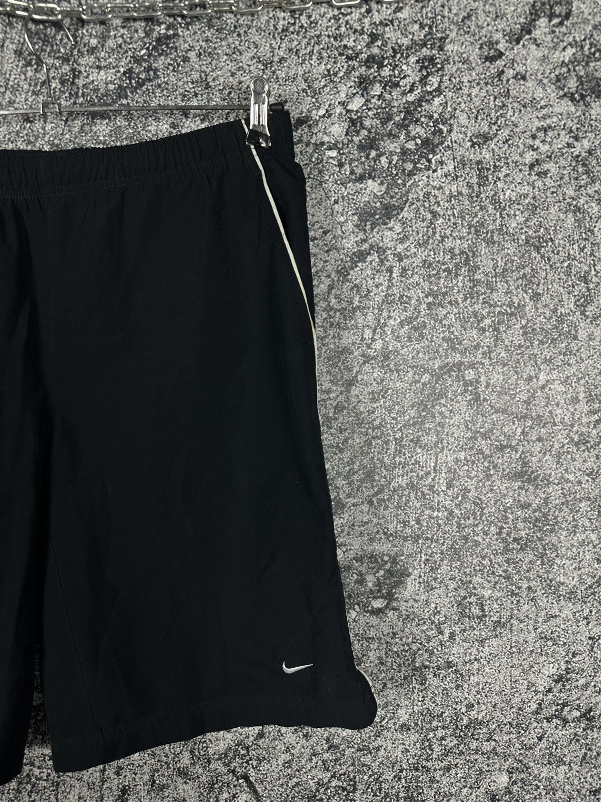Nike Men’s Nike Vintage Shorts Athletic Retro Swoosh Size M Size US 34 / EU 50 - 2 Thumbnail