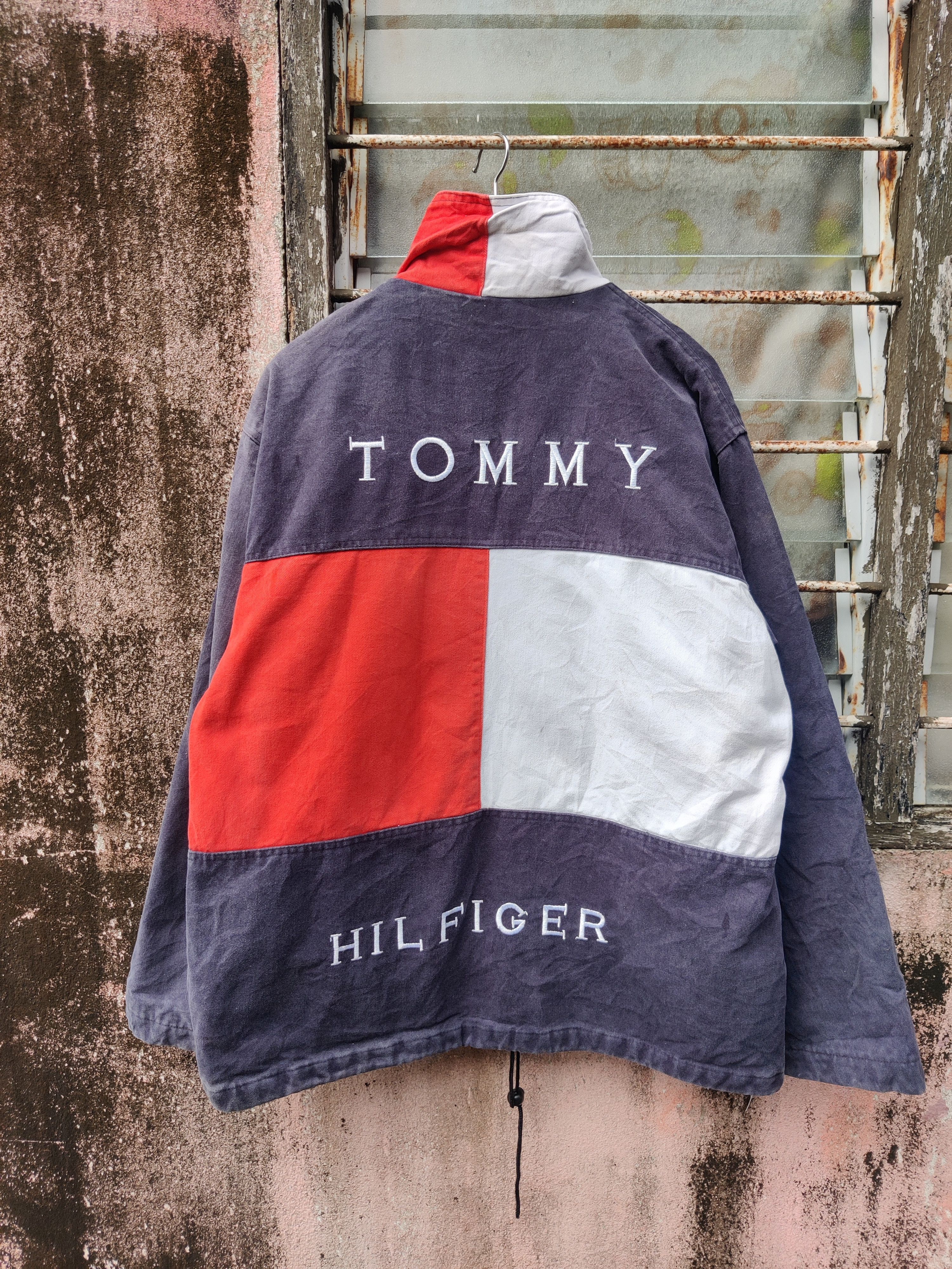 Tommy Hilfiger Vintage Distressed Rare Tommy Hilfiger Spell Out Jacket Size US M / EU 48-50 / 2 - 3 Thumbnail