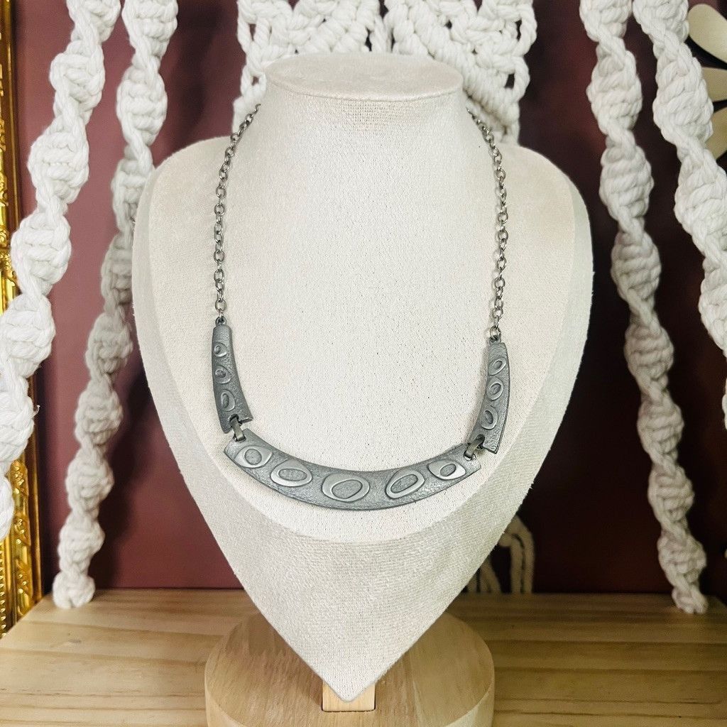 Vintage Vintage Pewter Collar Necklace Abstract Mod Design Silver Size ONE SIZE - 1 Thumbnail