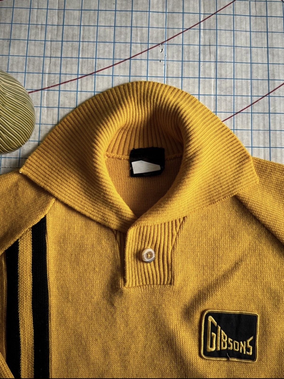 Vintage Vintage Clover Knitting Mills Gibsons Yellow And Black Knit Size US M / EU 48-50 / 2 - 5 Thumbnail