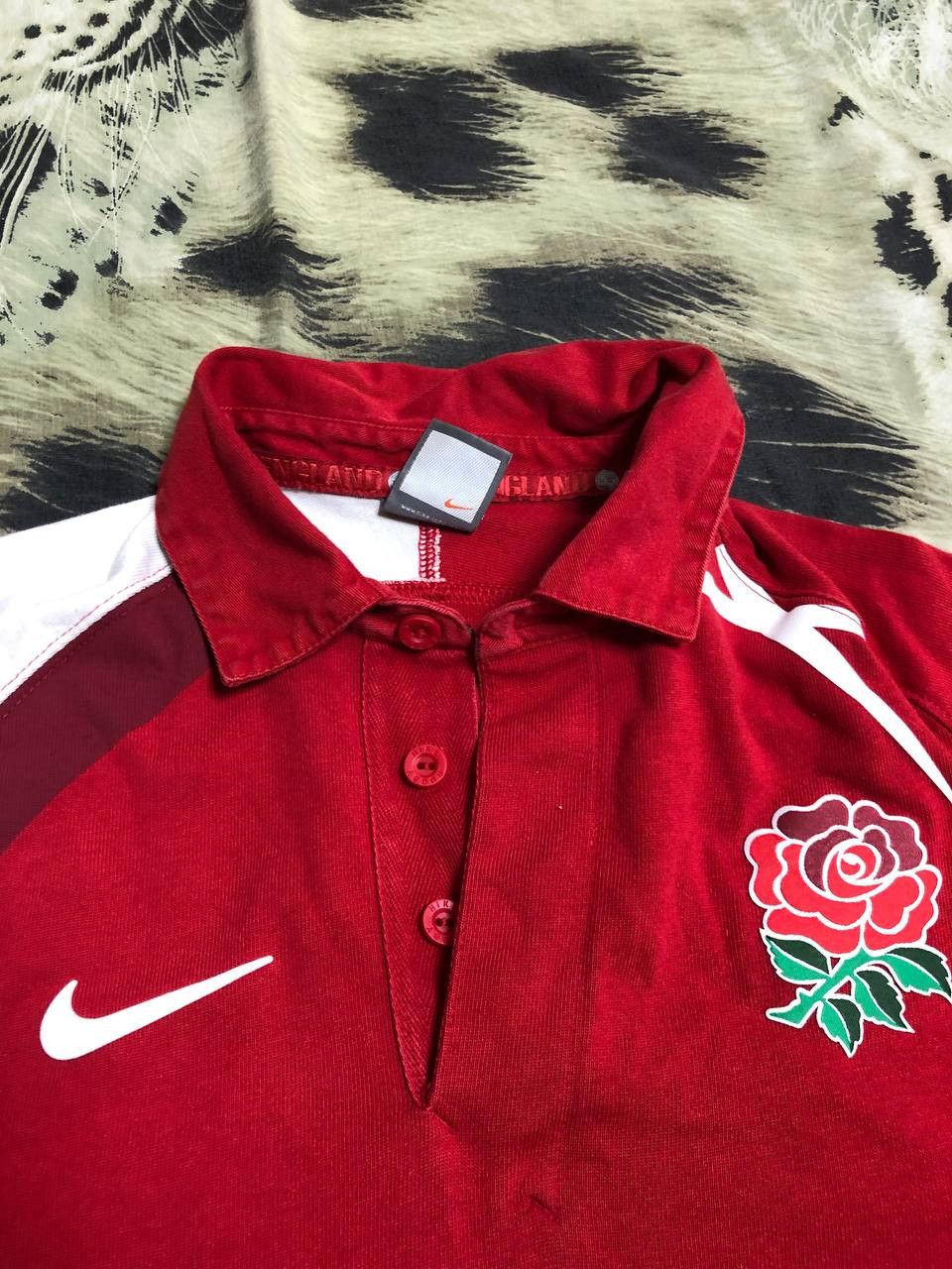 Nike Vintage T-Shirt red Polo Size M logo O2 Nike Y2K Jerseys Size US M / EU 48-50 / 2 - 9 Thumbnail