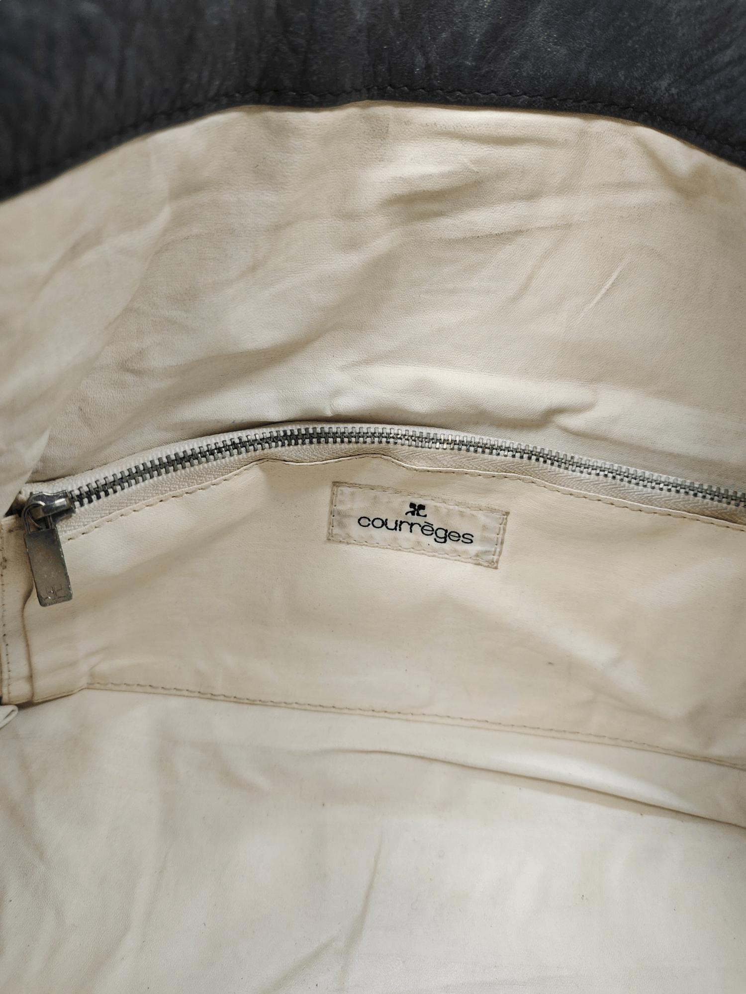 Courreges Vintage Courreges Black Patina Leather Tote Bag Size ONE SIZE - 14 Thumbnail