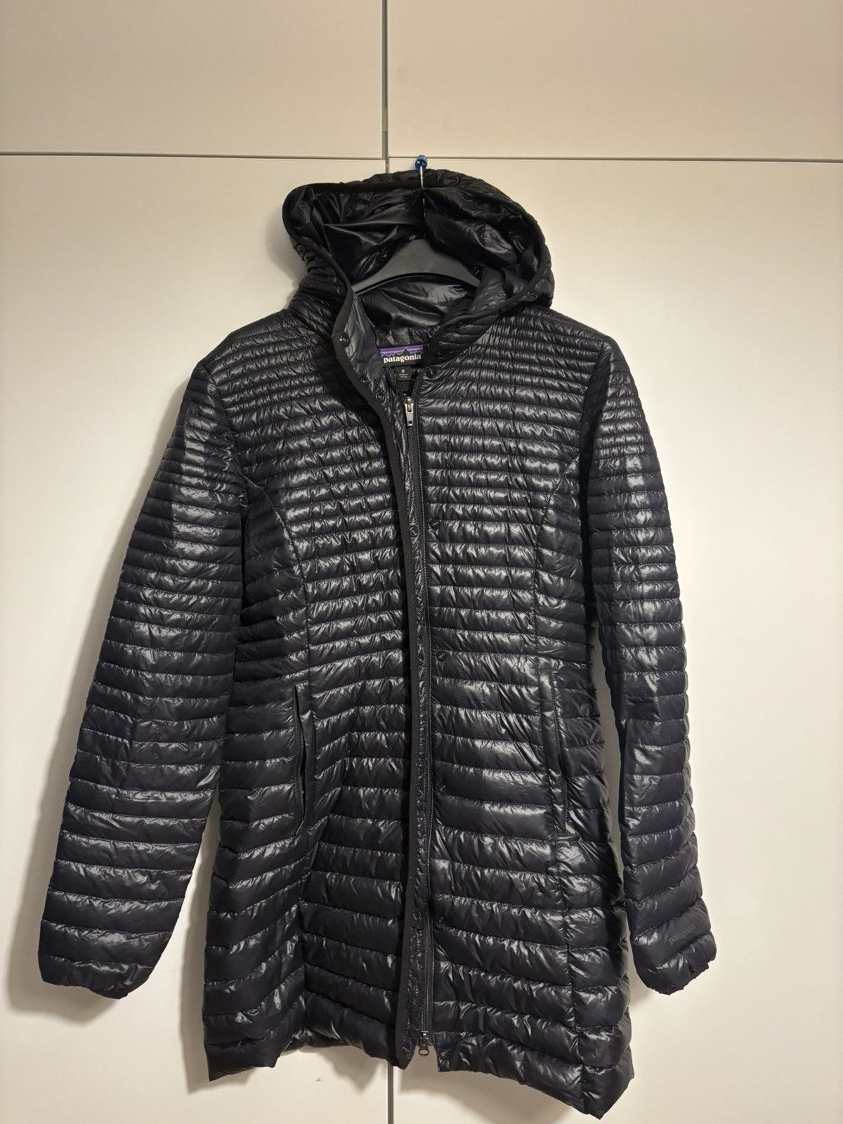 Patagonia Patagonia Women’s Down With It Parka - Black - Size Medium Size US M / EU 48-50 / 2 - 1 Thumbnail