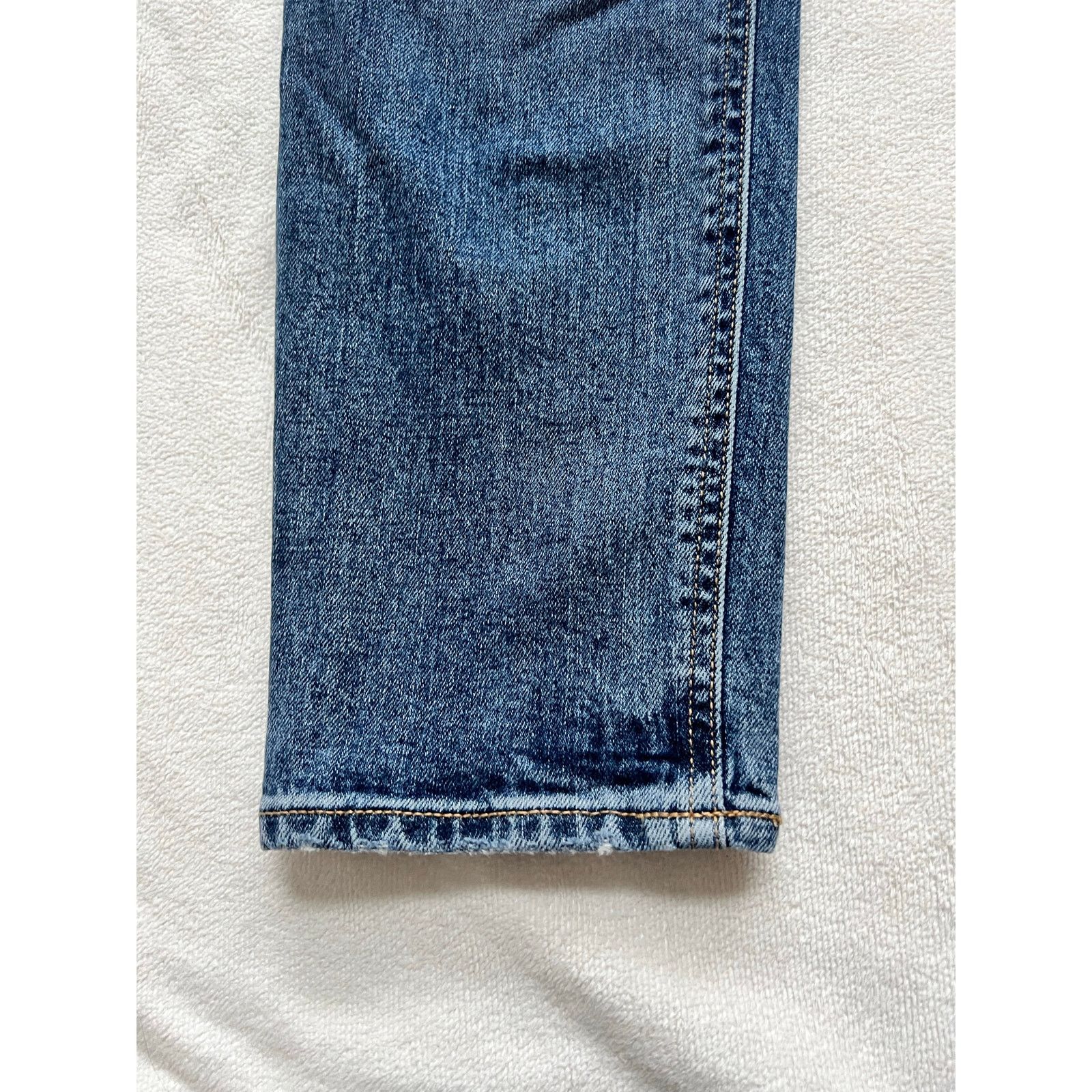 Old Navy Old Navy Midrise Boyfriend Jeans Size 2 Petite Size 26" / US 2 / IT 38 - 4 Thumbnail