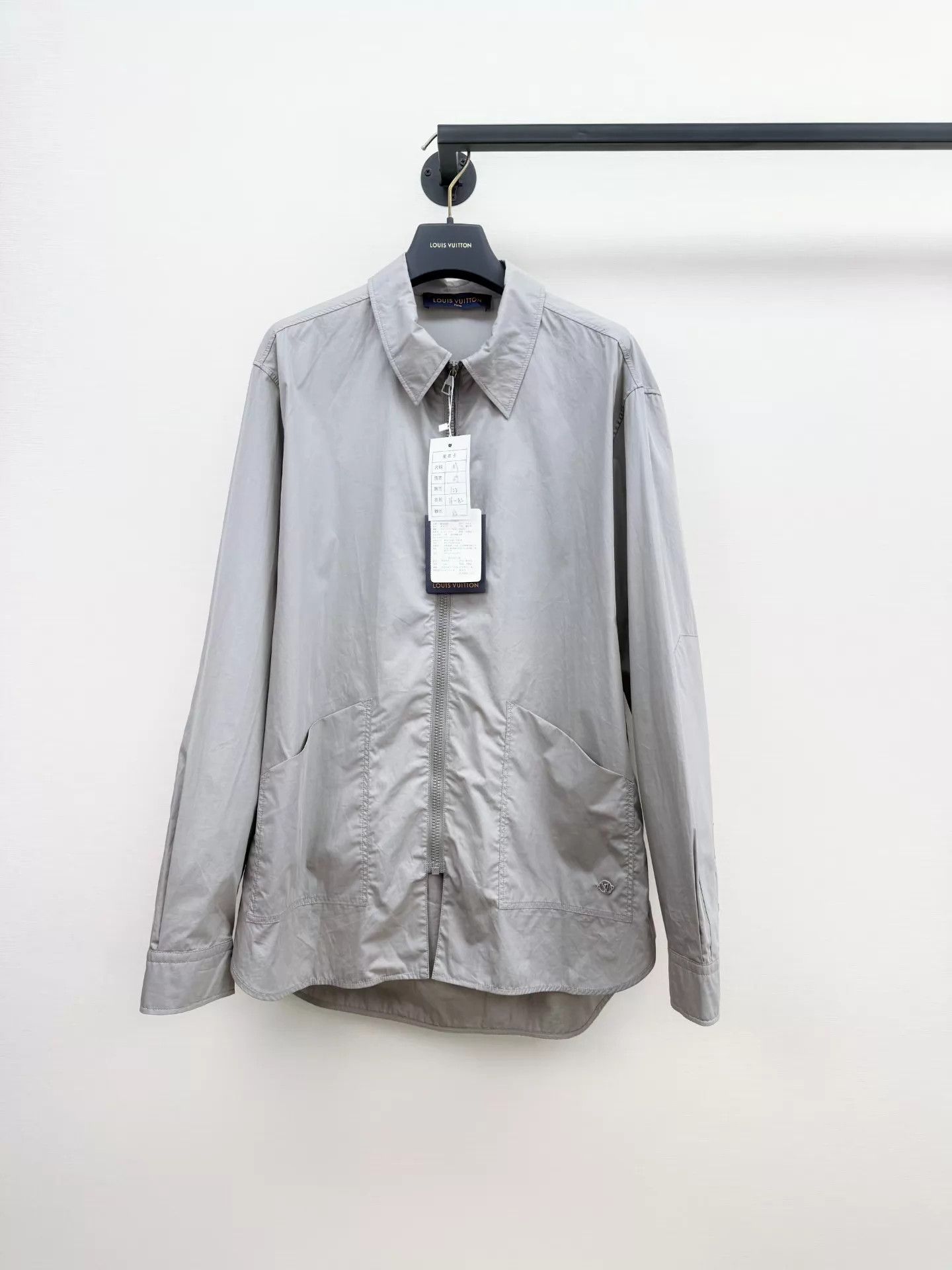 Louis Vuitton Louis Vuitton Shirt Jacket M New with Tags Size US M / EU 48-50 / 2 - 1 Thumbnail