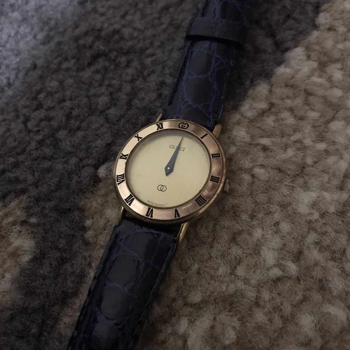 image of 80-90S Gucci Watch Women in Gold