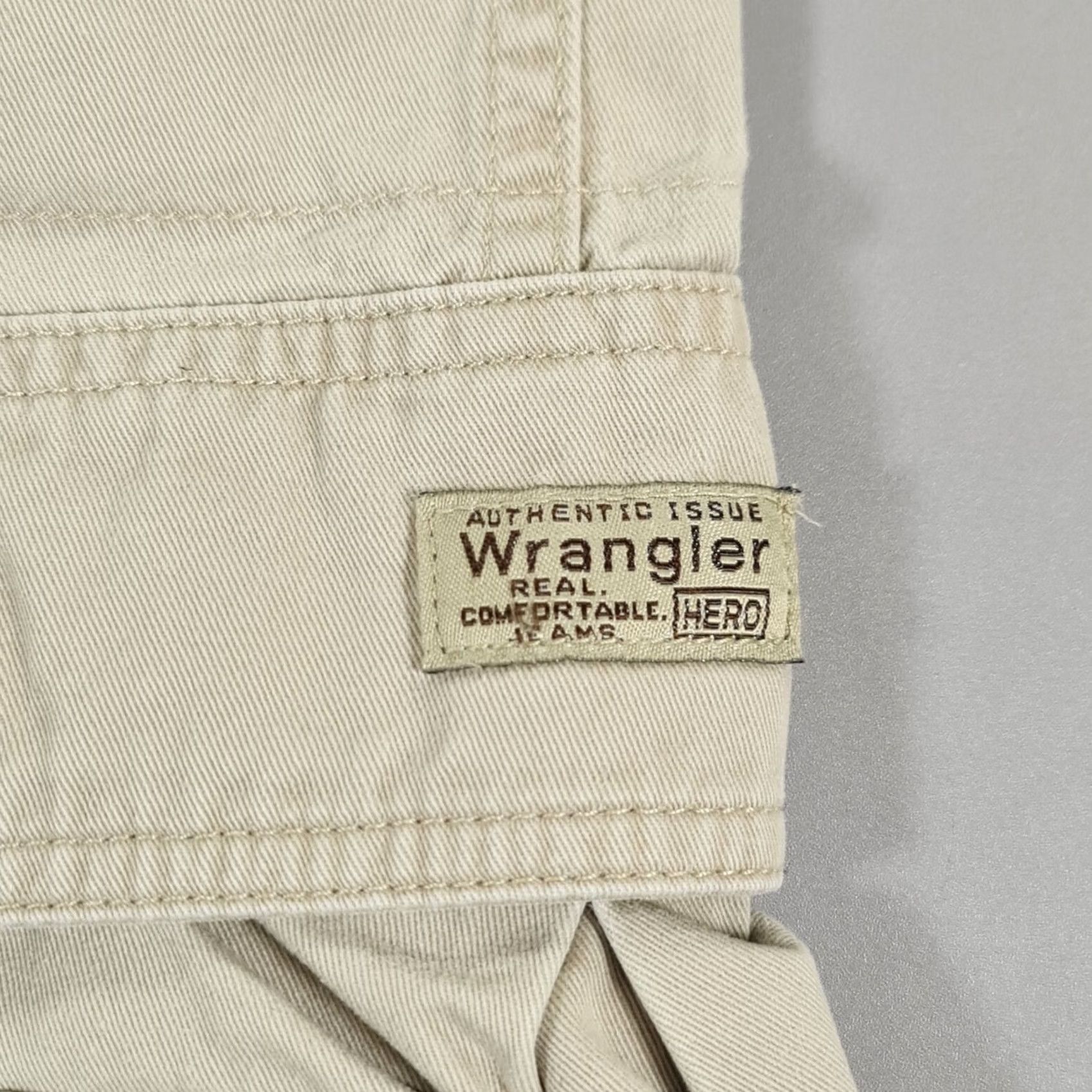 Wrangler Wrangler Cargo Shorts Beige W36 Cotton Canvas 6 Pockets Zip Fly Mens Regular Vintage: No Size US 36 / EU 52 - 4 Thumbnail