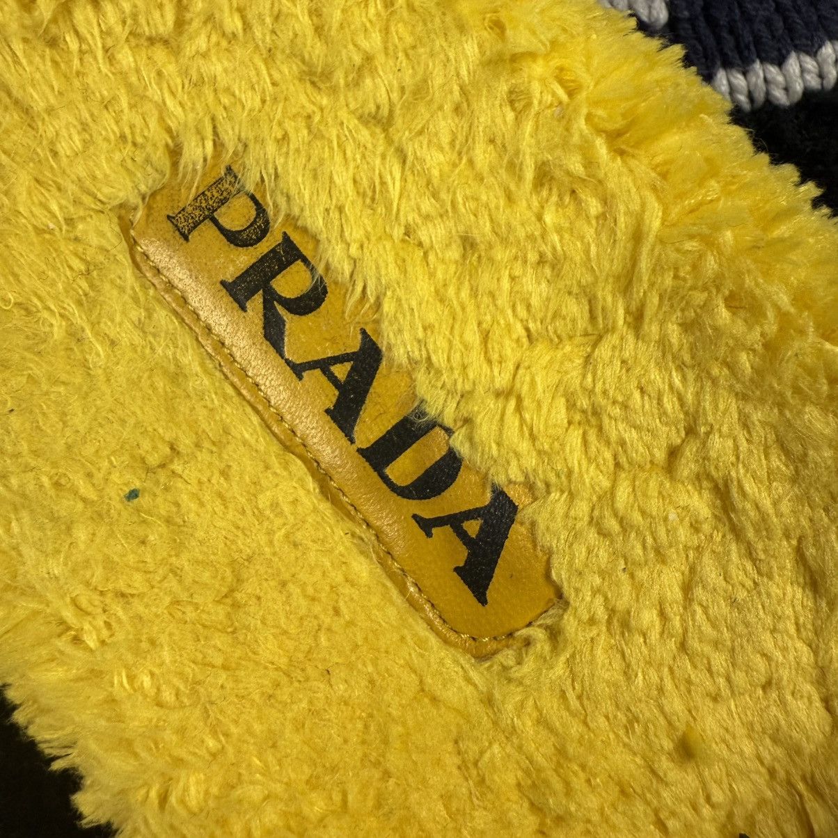 Prada Prada Big Logo Furry Slides Size US 9 / IT 39 - 3 Thumbnail