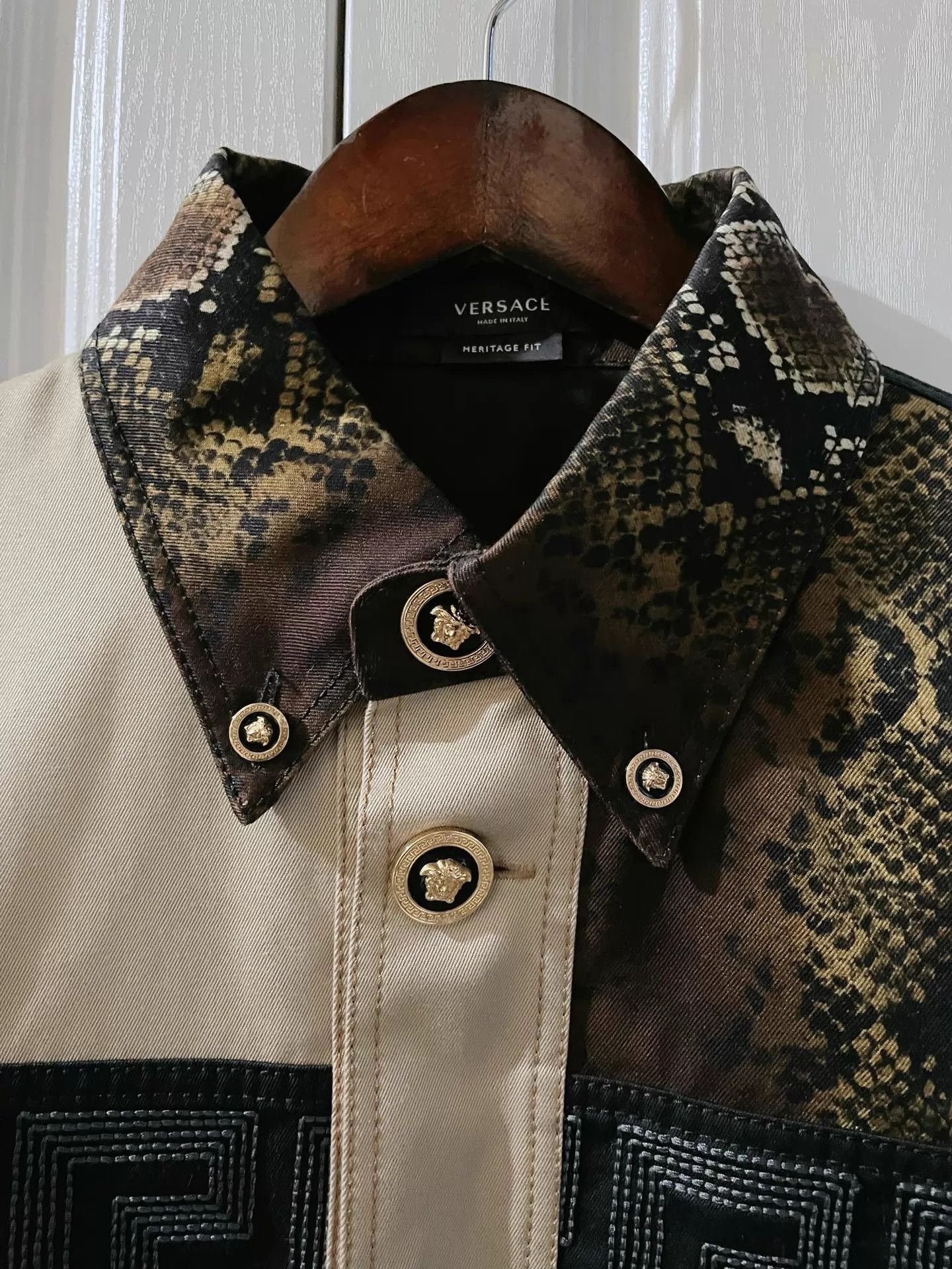 Versace Versace Denim Shirt Jacket Snake Skin Medusa Hardware Size US M / EU 48-50 / 2 - 3 Thumbnail