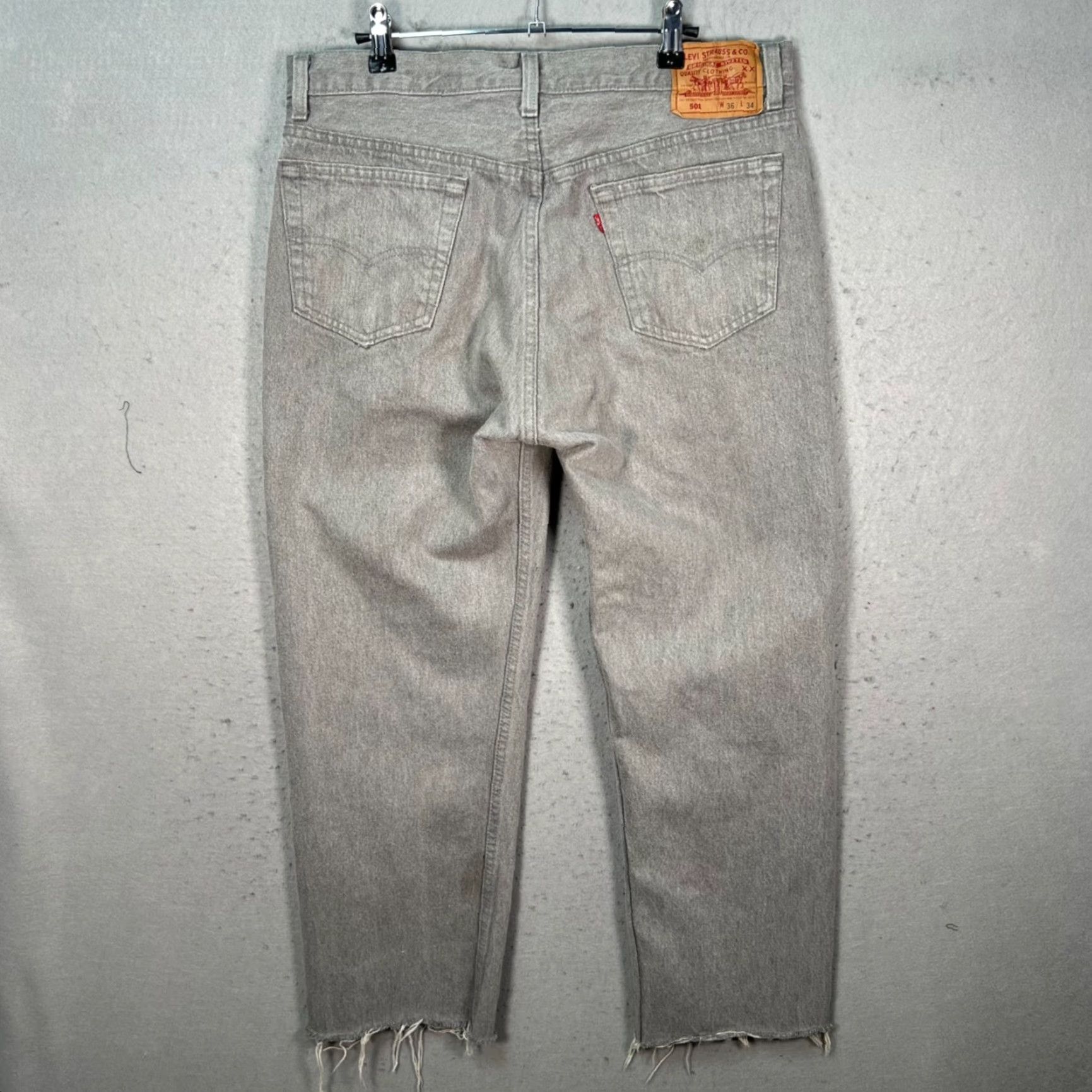 Levi's VINTAGE Levi's 501 Mens Jeans Gray Denim Distressed Hem 36 x 27 - Levi'S 501 Series 5-Pocket Design Button Closure Straight Size US 36 / EU 52 - 2 Thumbnail