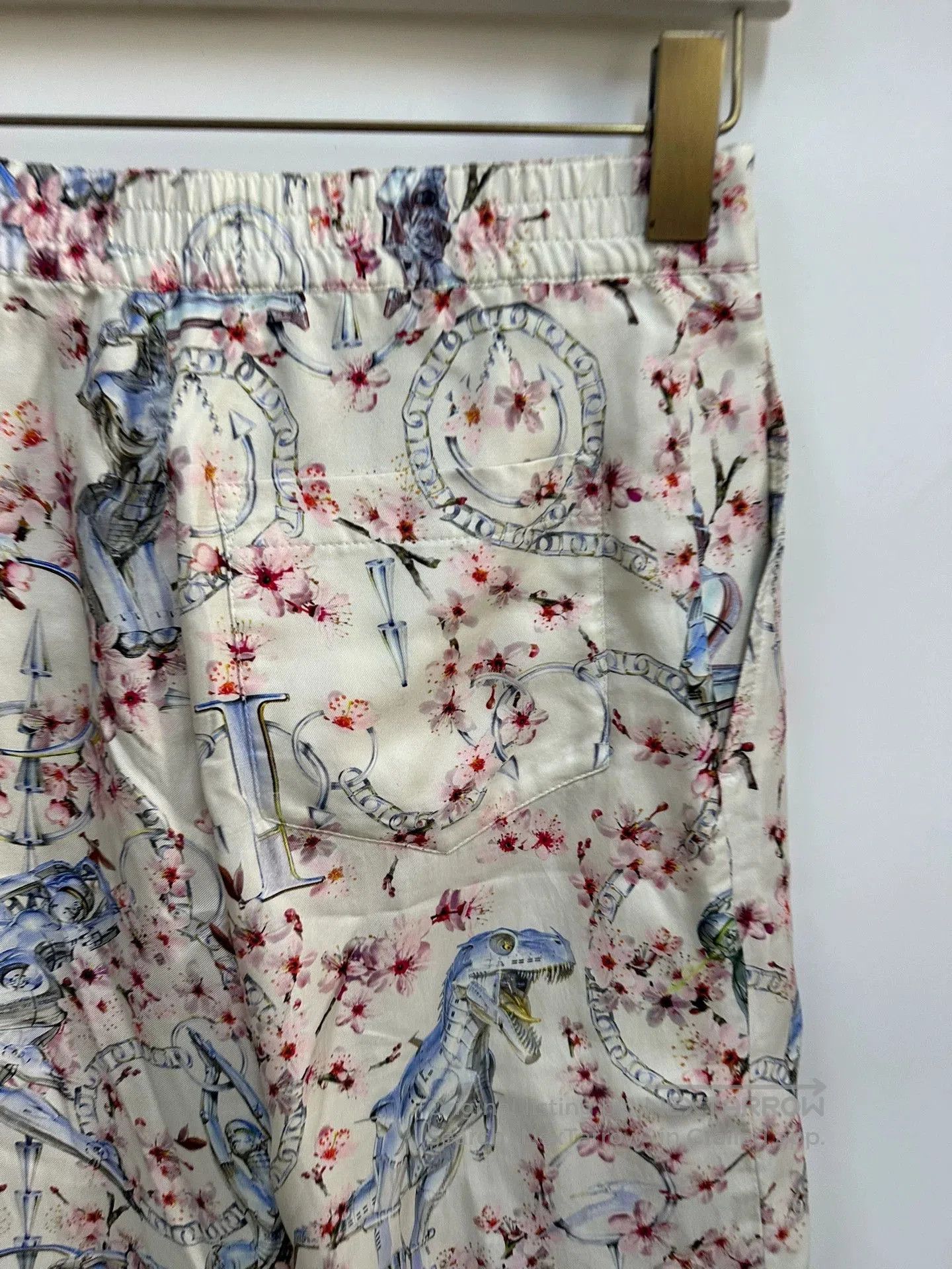 Dior Dior Sorayama Pre-Fall 2019 Silk Shorts. Size US 28 / EU 44 - 8 Thumbnail