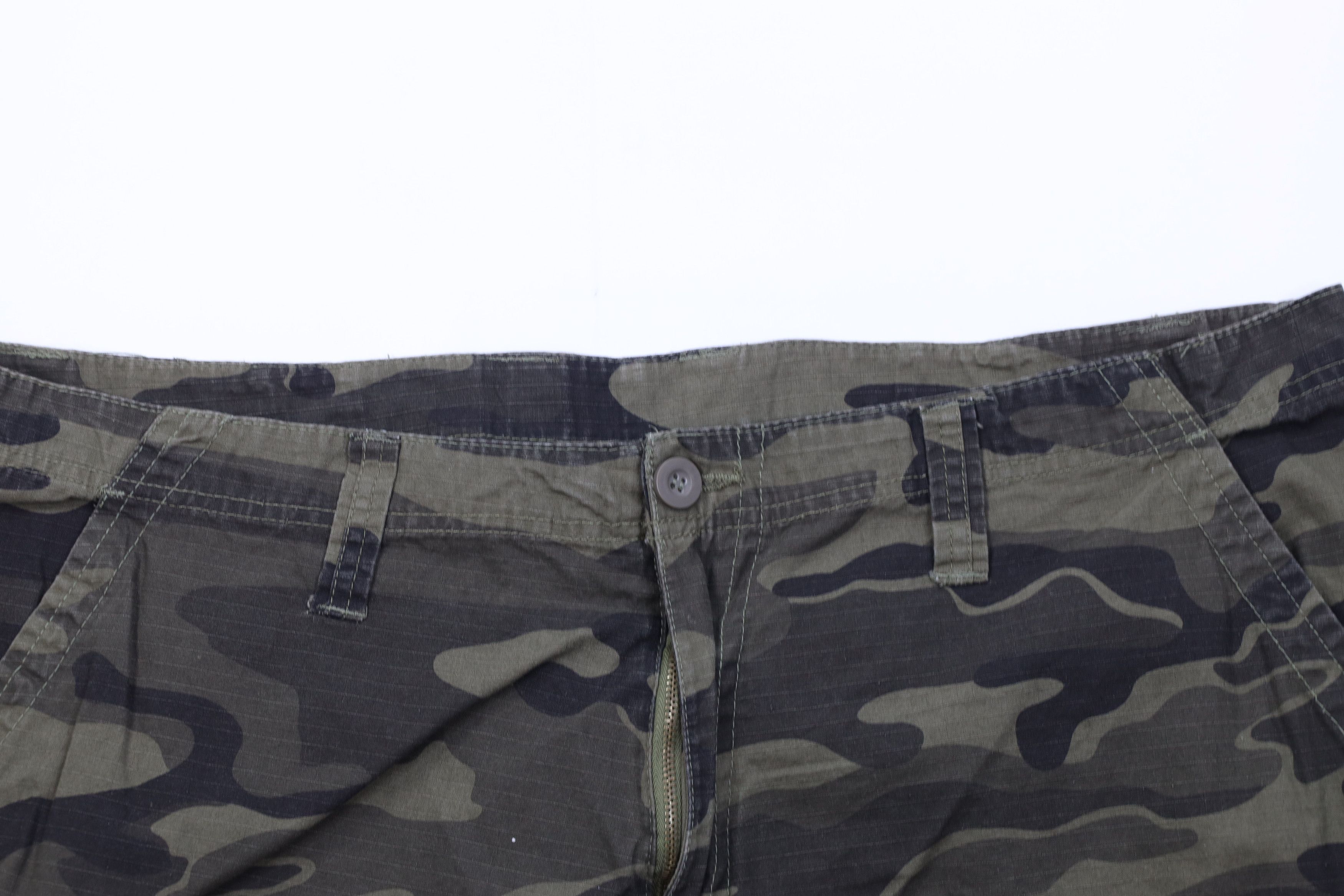 Vintage Vintage 90s Y2K Burnside Surfing Camouflage Cargo Shorts Size US 42 / EU 58 - 2 Thumbnail