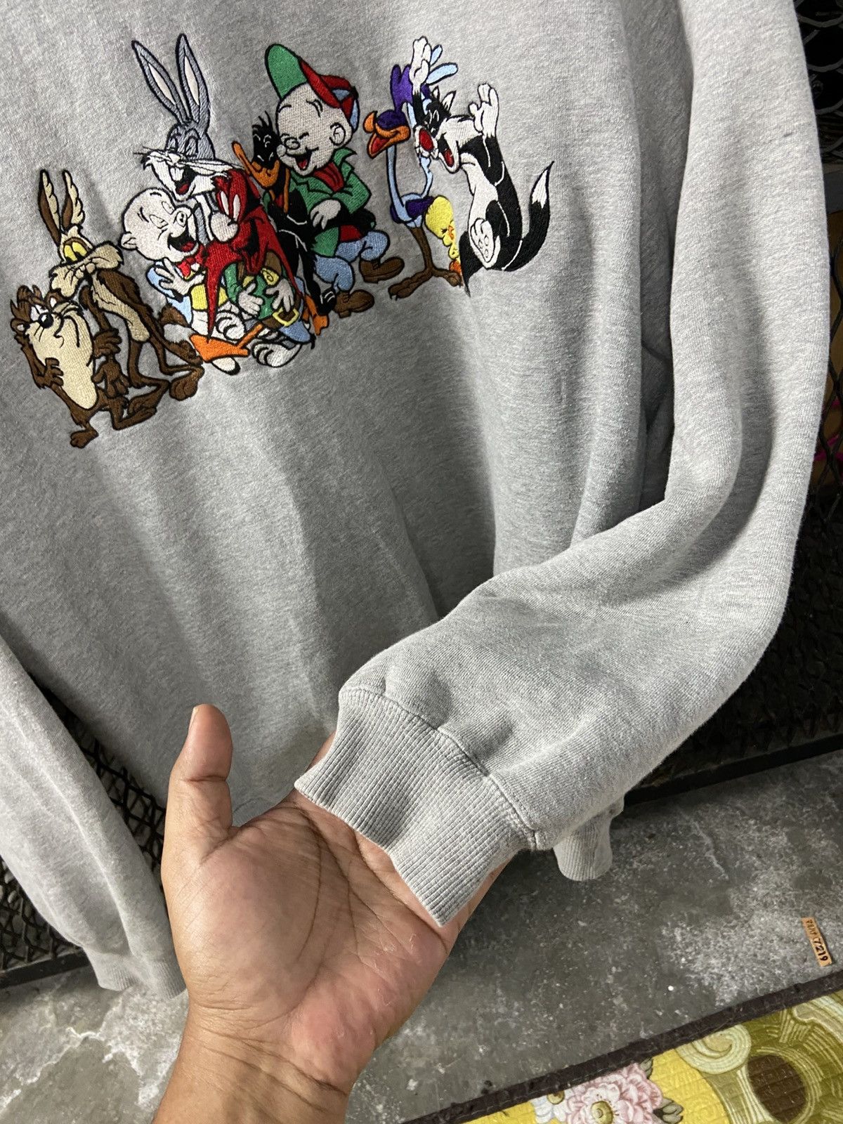 Other × Vintage × Warner Bros Vintage 1992 Warner Bros Cartoon Sweatshirt Size US L / EU 52-54 / 3 - 8 Thumbnail
