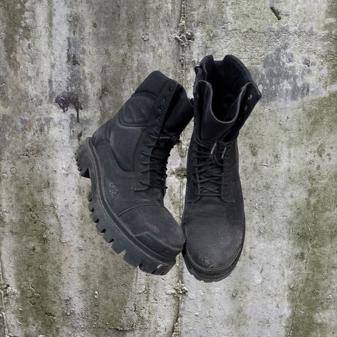Balenciaga Balenciaga Distressed Strike Boots 44 Size US 11 / EU 44 - 1 Thumbnail