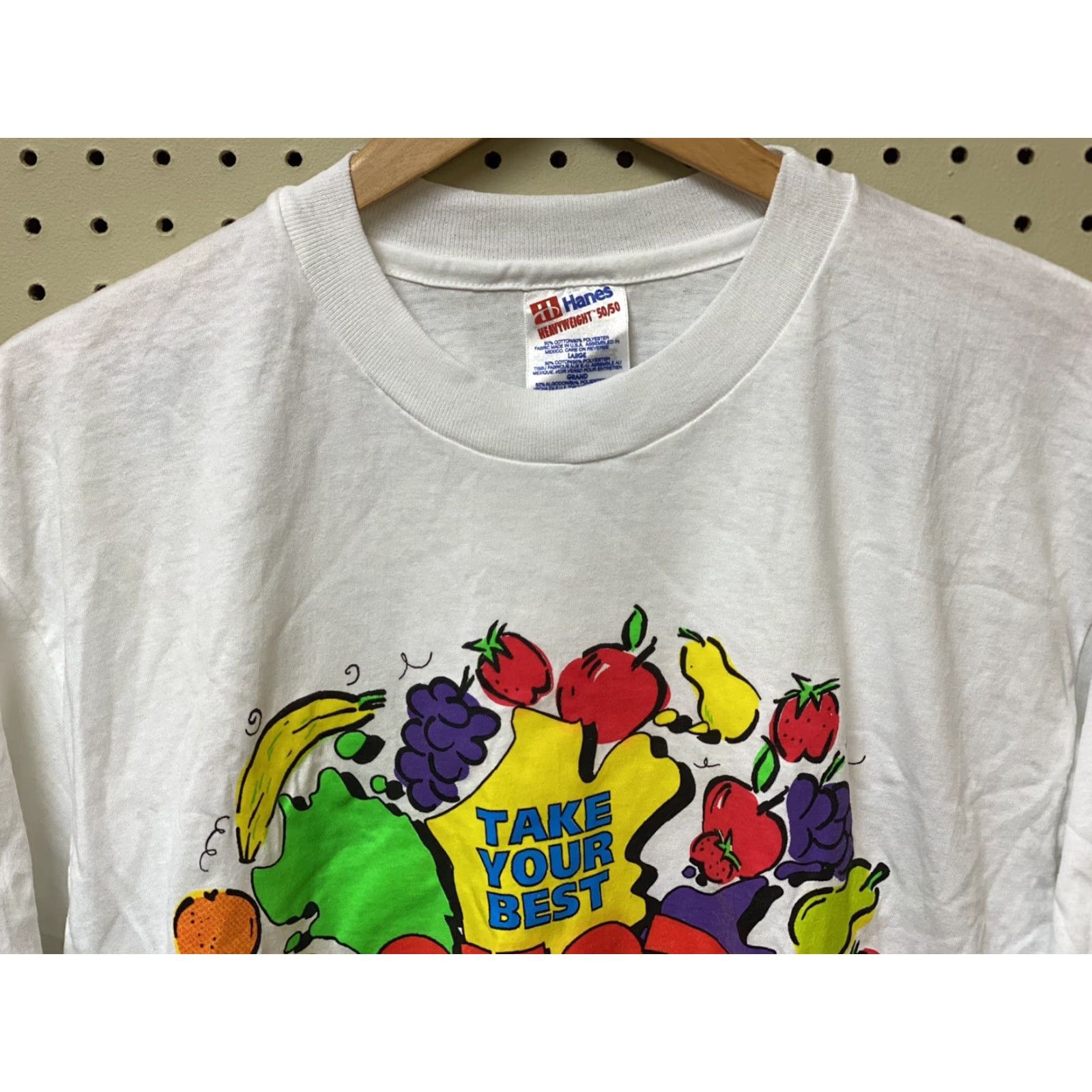 Vintage VINTAGE Mens Large T-Shirt Hiram Walker Booze Liqueurs 90s White Short Sleeve Crew Neck Single Stitch Cotton Blend Mens Size US L / EU 52-54 / 3 - 3 Thumbnail