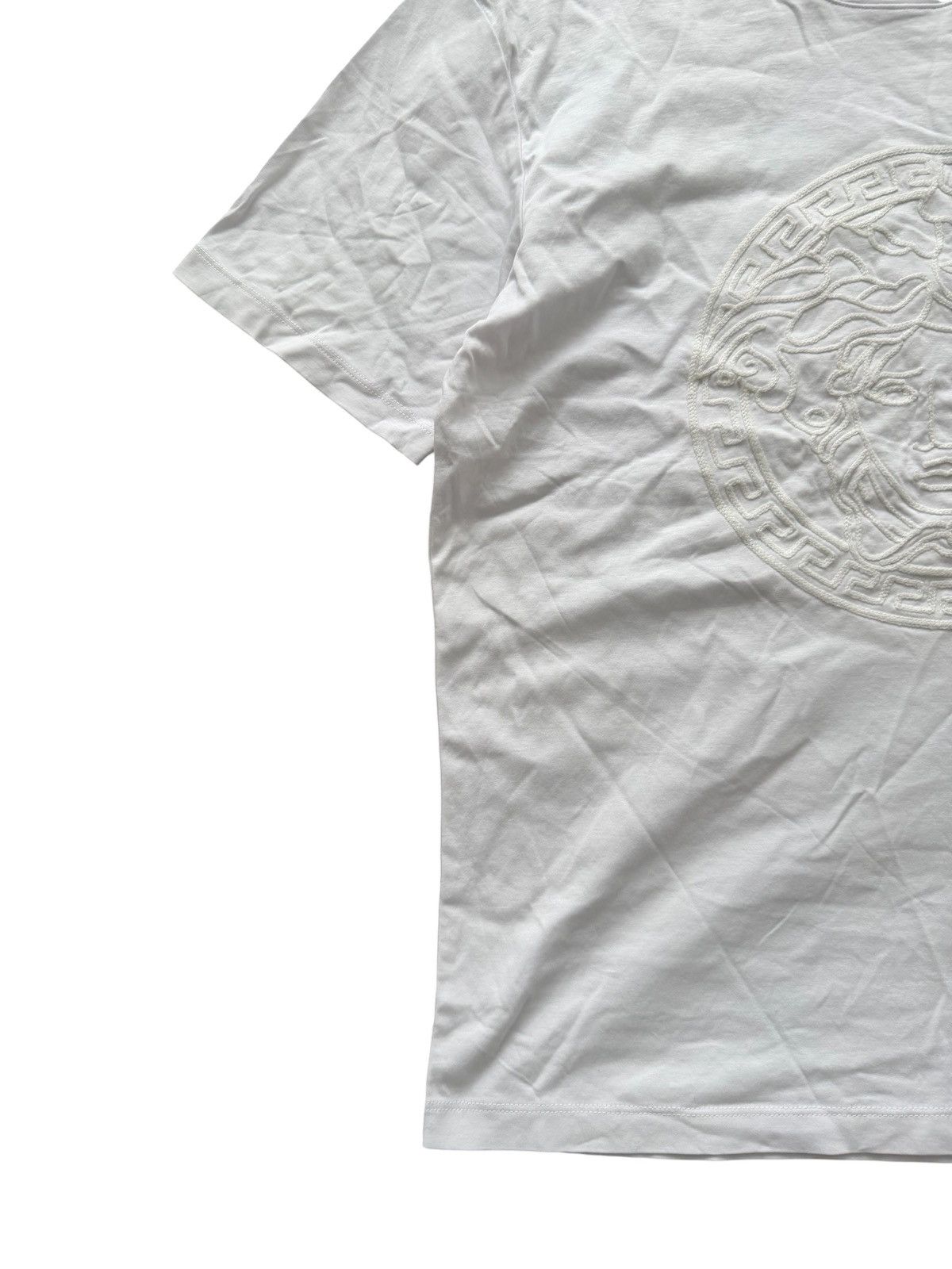 Versace Versace Medusa Embroidery Logo T-Shirt Size US L / EU 52-54 / 3 - 4 Thumbnail
