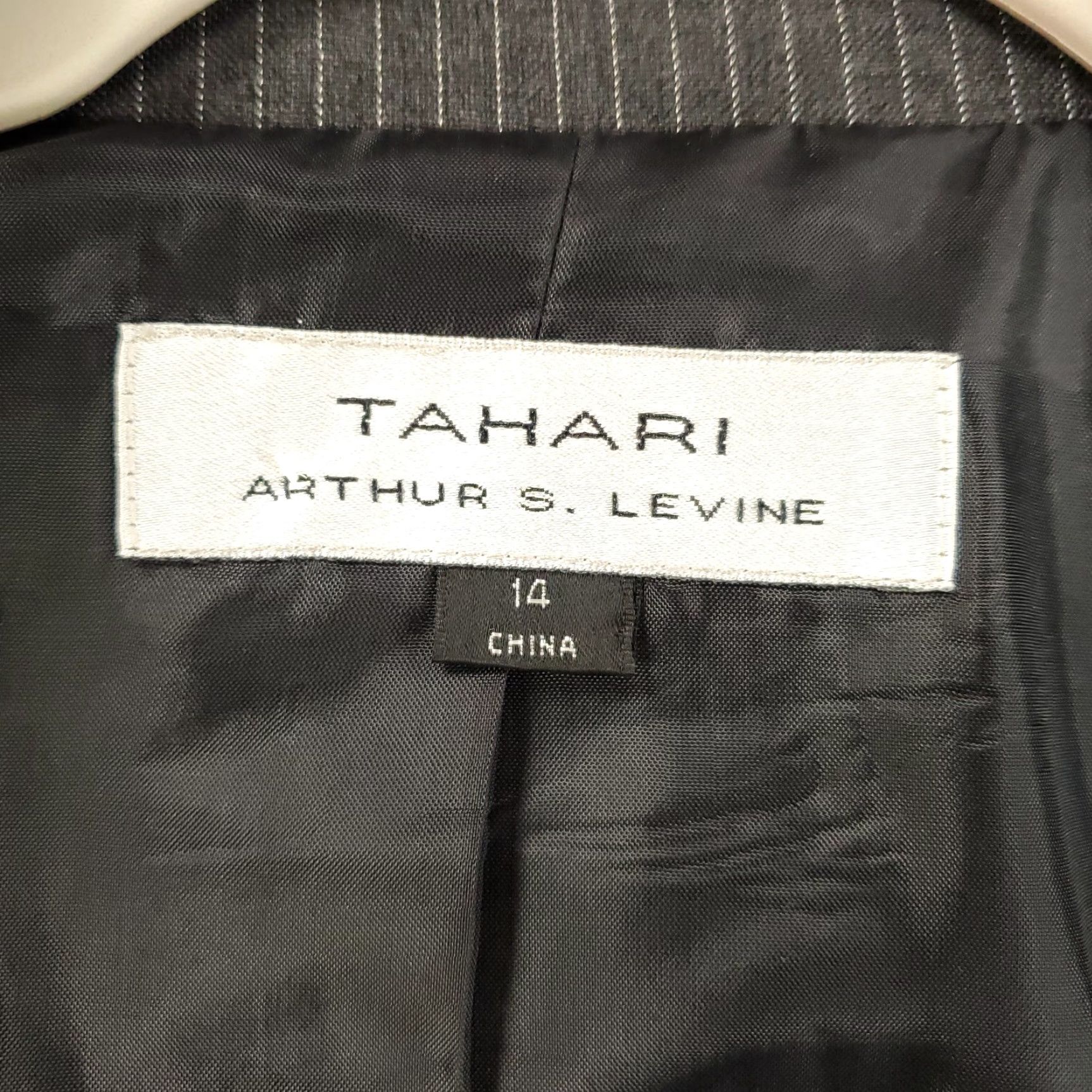 Vintage Tahari Blazer Jacket Womens Size 14 Gray Long Sleeve Single Button Career Wear Size XL / US 12-14 / IT 48-50 - 4 Thumbnail
