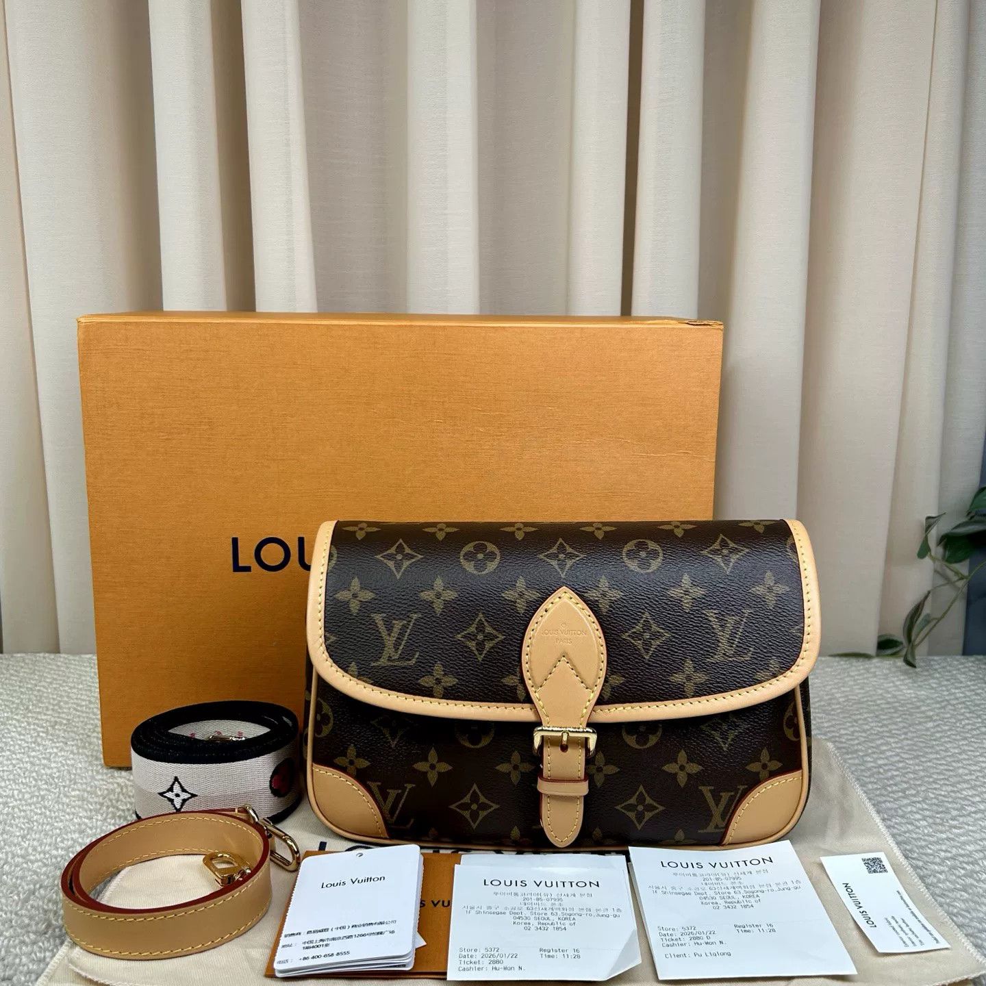Louis Vuitton Pre-loved Bag Very good condition Size ONE SIZE - 1 Thumbnail