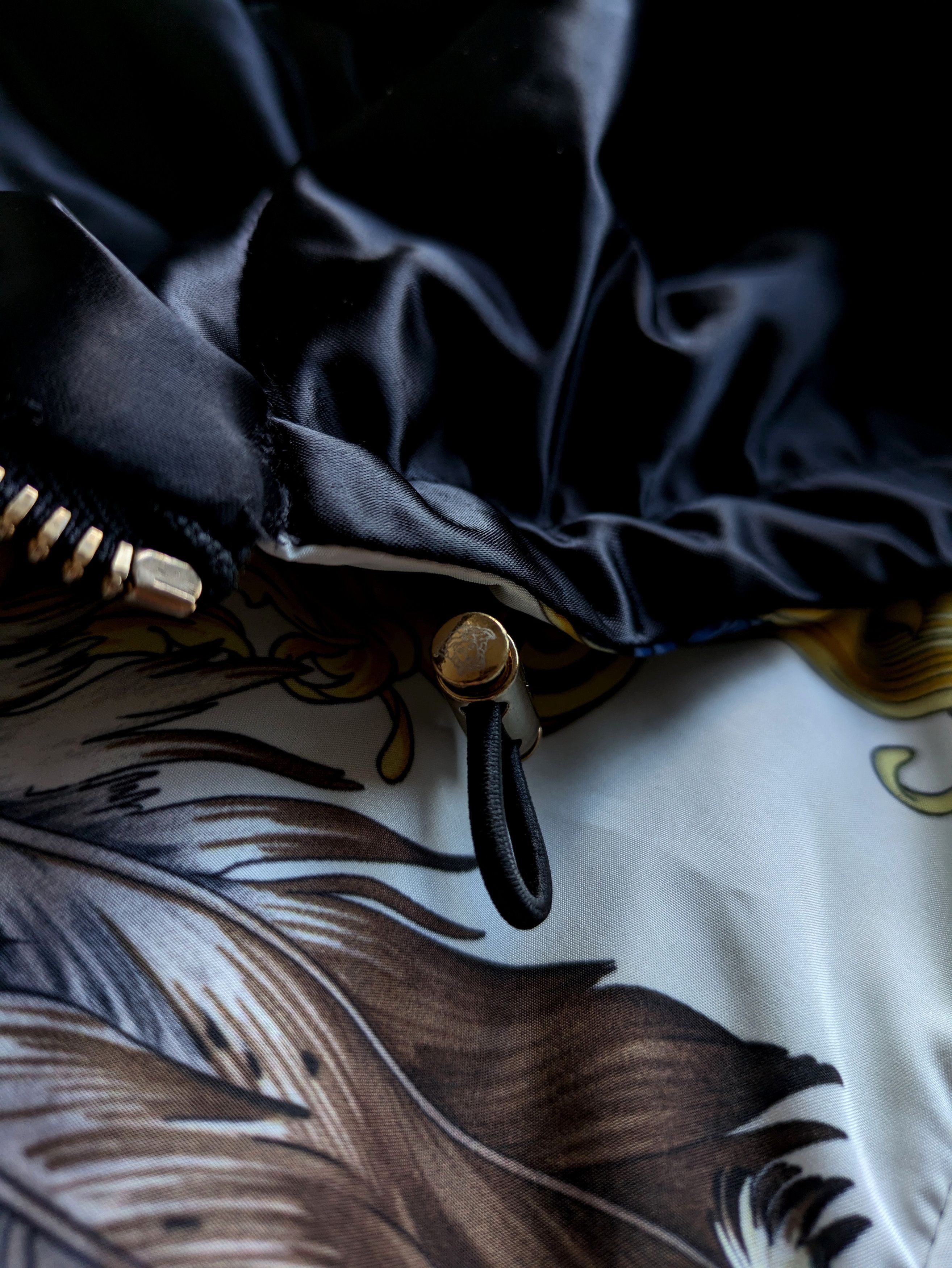 Versace Versace Tribute Native Americans FW 1992 Reversible Bomber Size M / US 6-8 / IT 42-44 - 7 Thumbnail