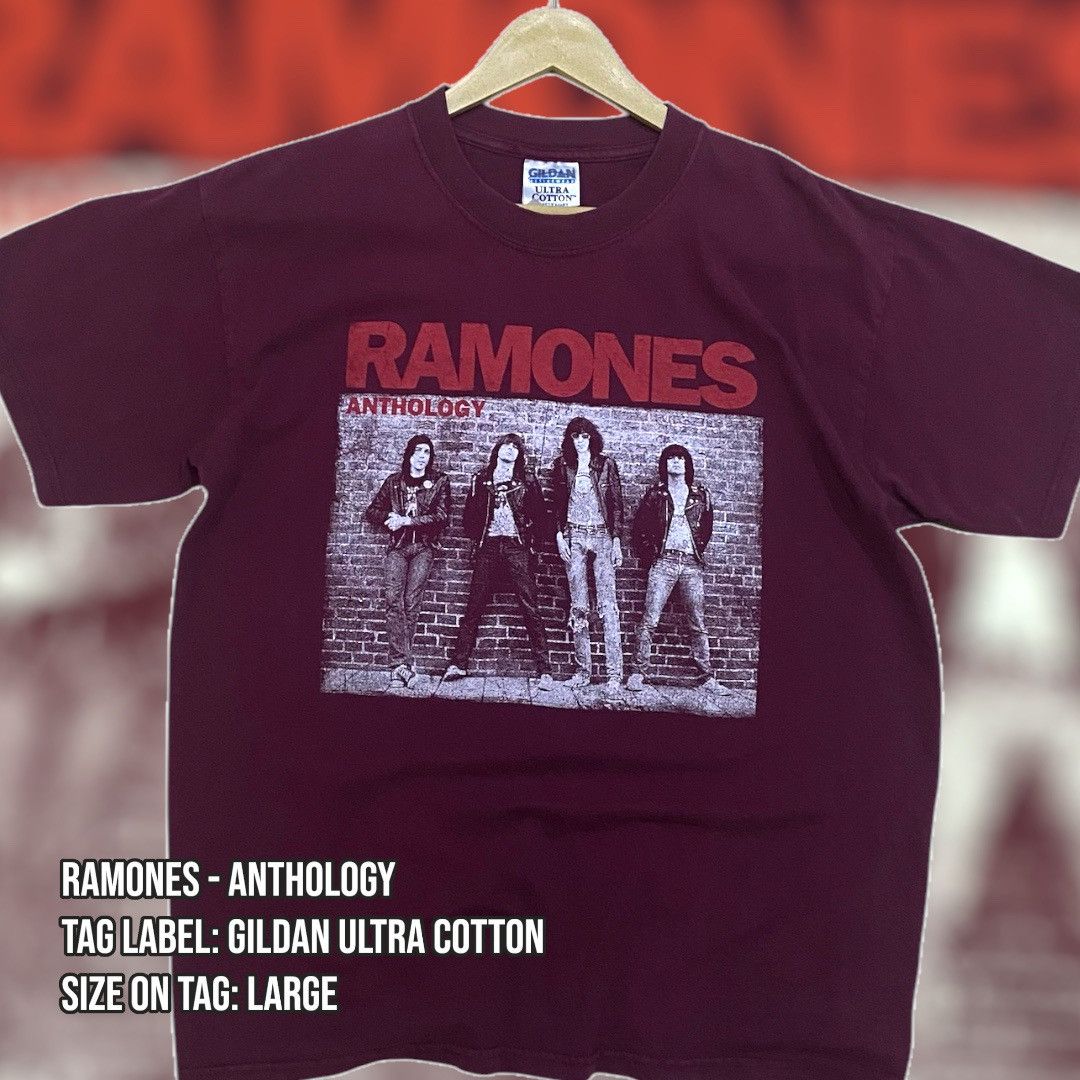 Band Tees Ramones - Anthology Band Tee Size US L / EU 52-54 / 3 - 1 Thumbnail