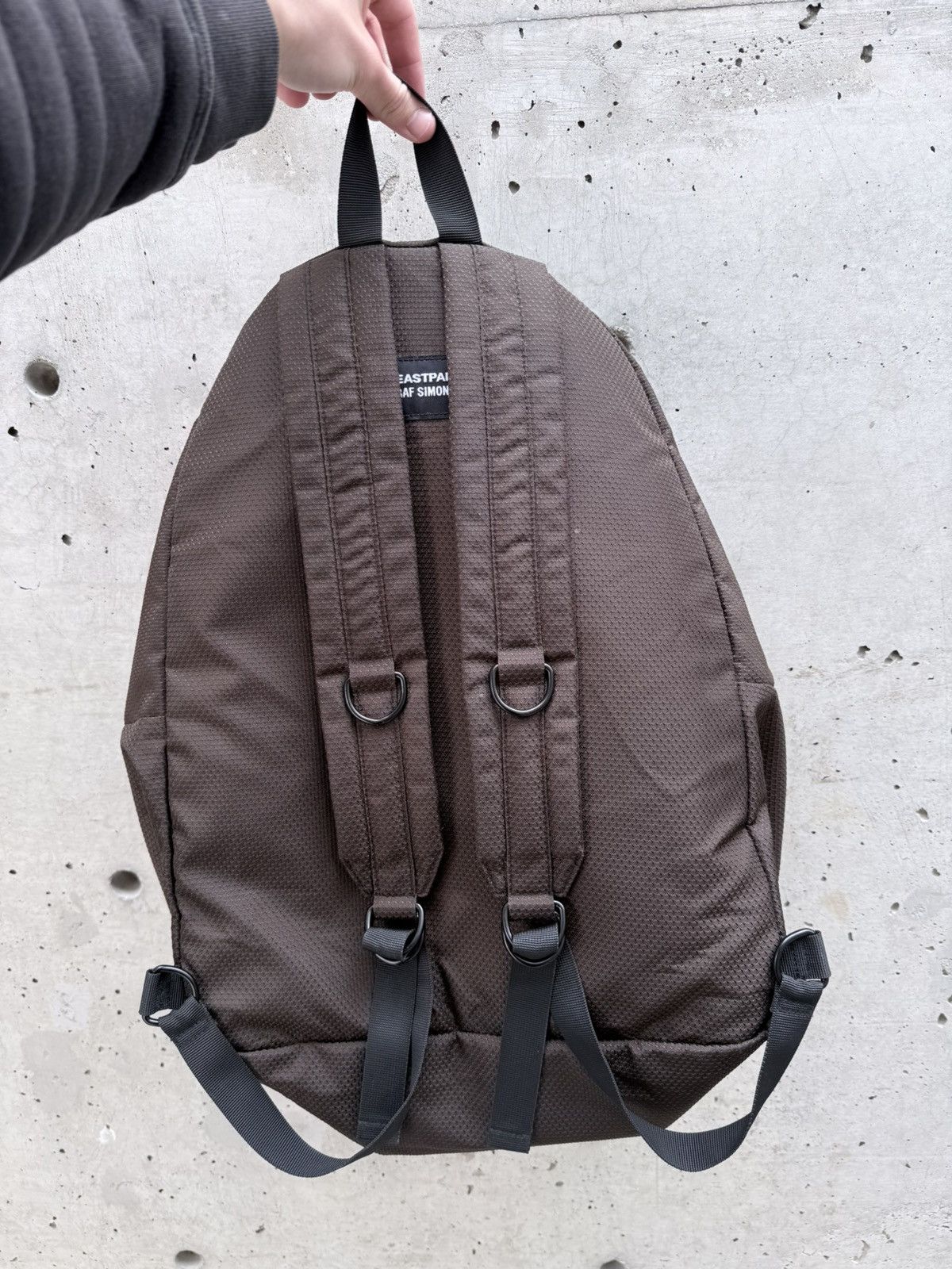 Eastpak × Raf Simons Raf Simons Eastpak R Patch Brown Size ONE SIZE - 2 Thumbnail