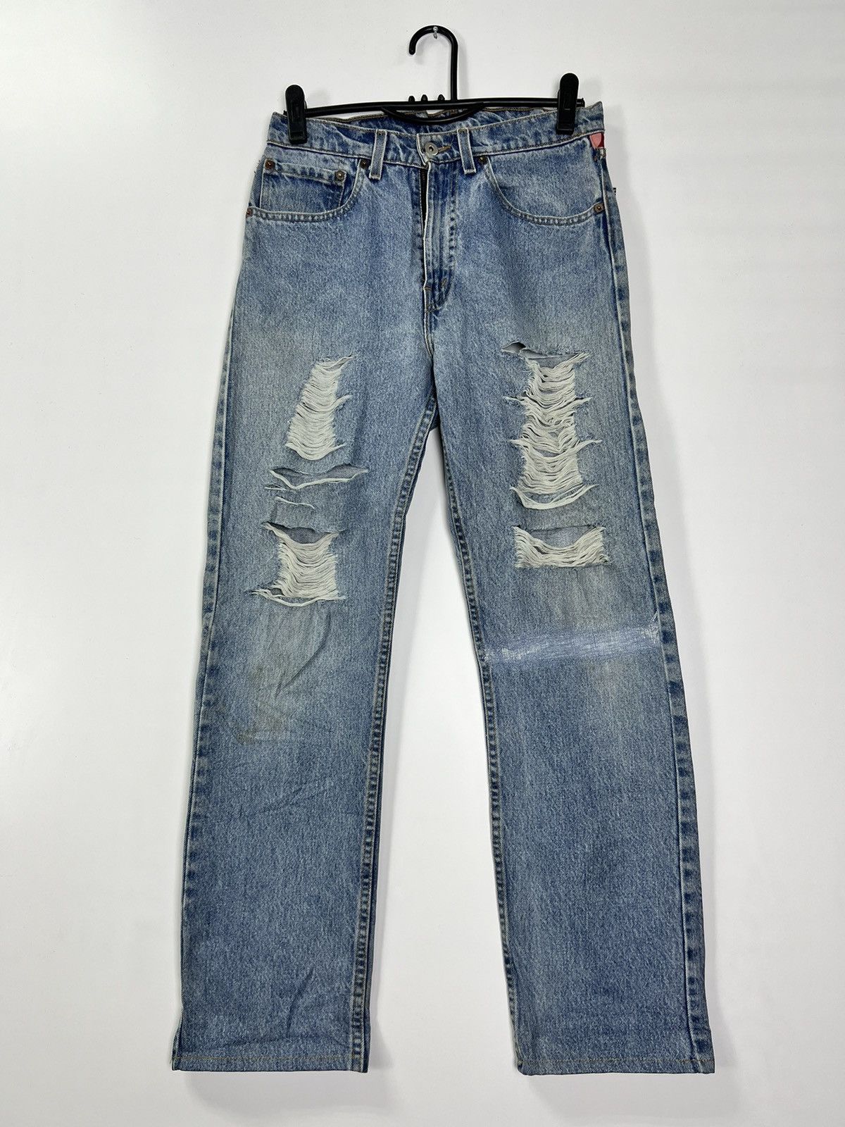 image of Levis Damaged Jeans in Blue Jean, Men's (Size 30)