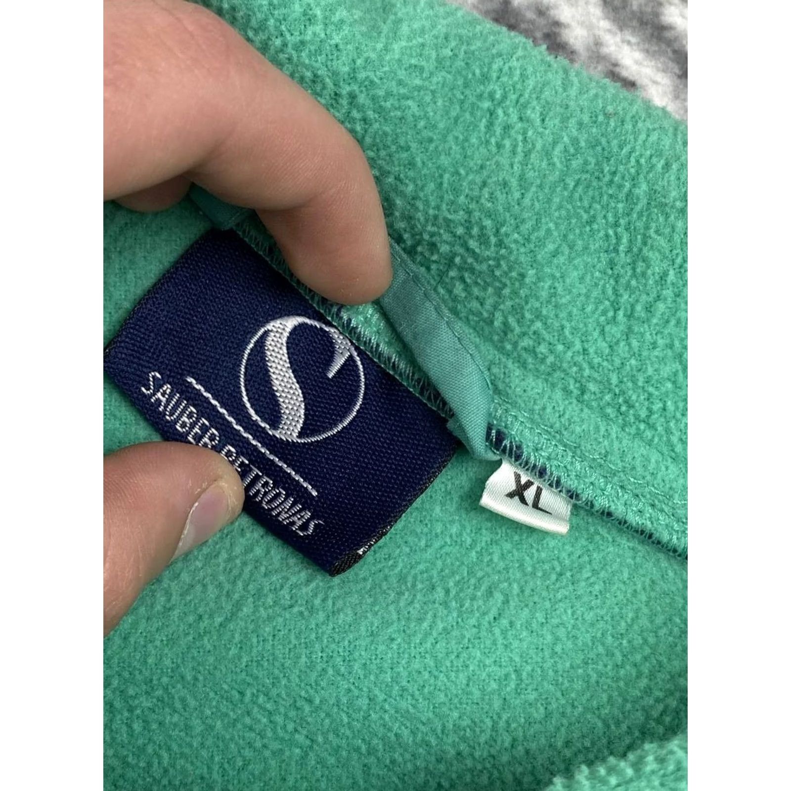 Vintage VINTAGE Red Bull Sauber Petronas Formula 1 Jacket Mens XL Blue Fleece Size US XL / EU 56 / 4 - 7 Thumbnail